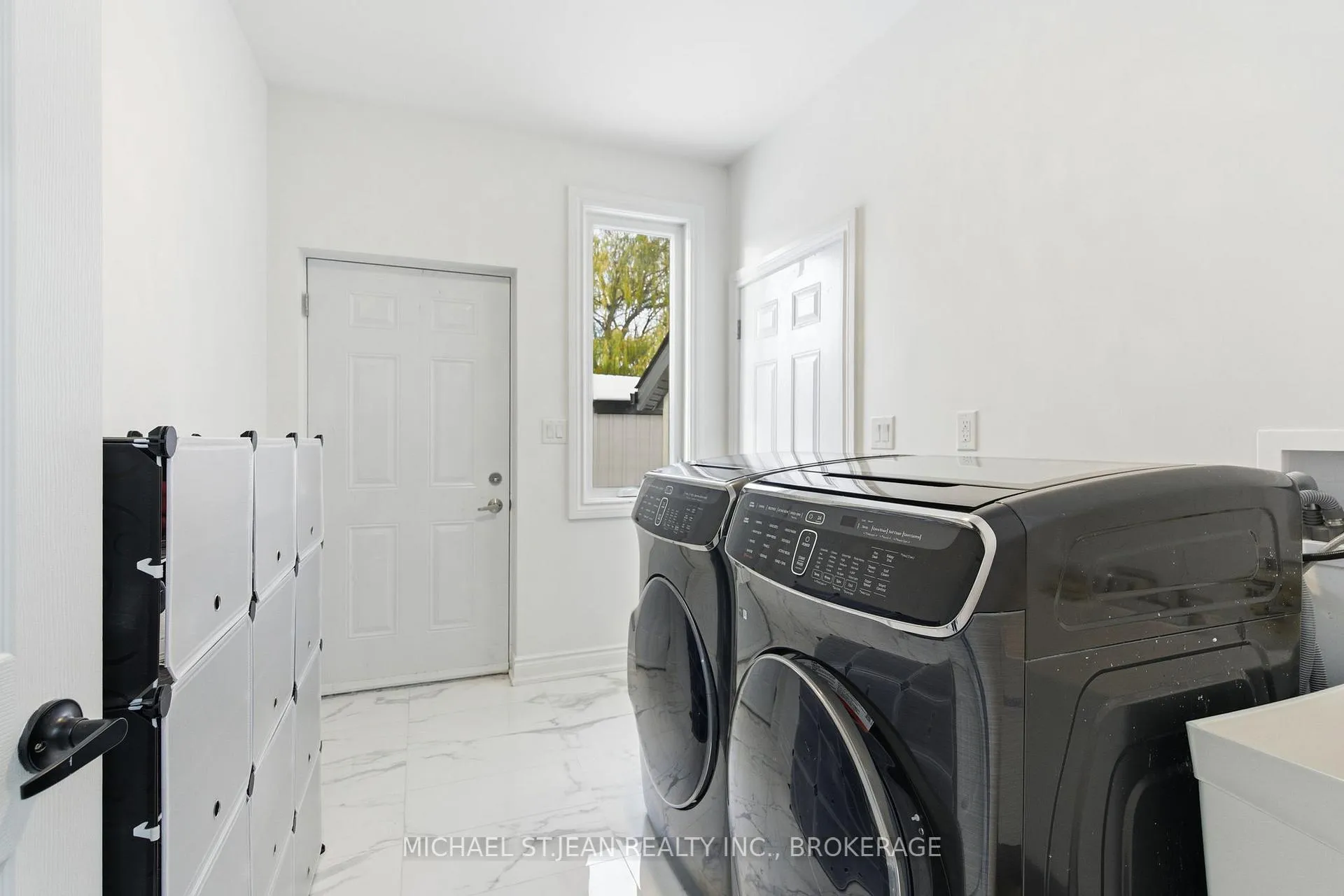 Photo 16 of 1576 Woodburn Road, Hamilton, Rural Glanbrook — HOMEH