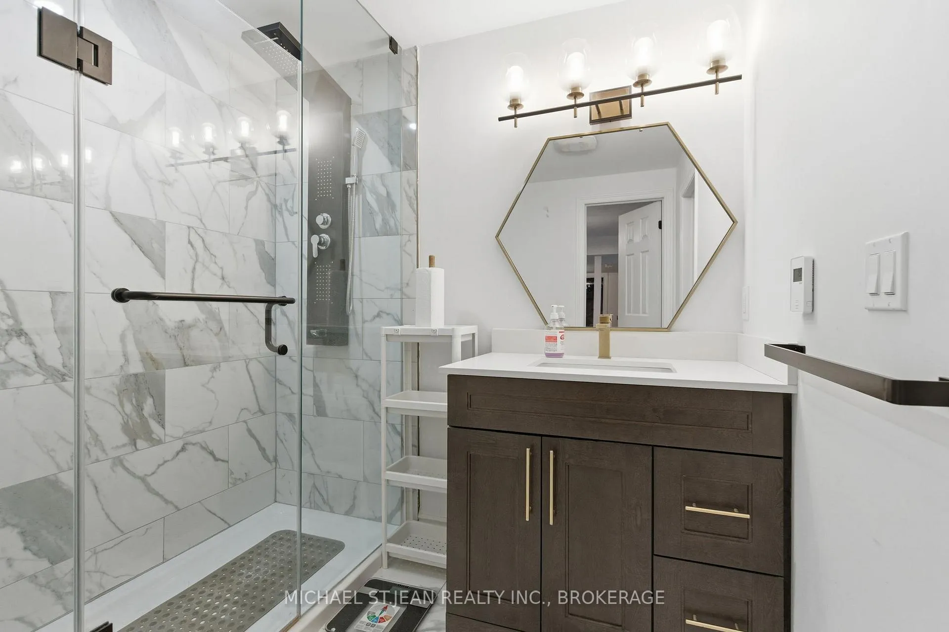 Photo 38 of 1576 Woodburn Road, Hamilton, Rural Glanbrook — HOMEH