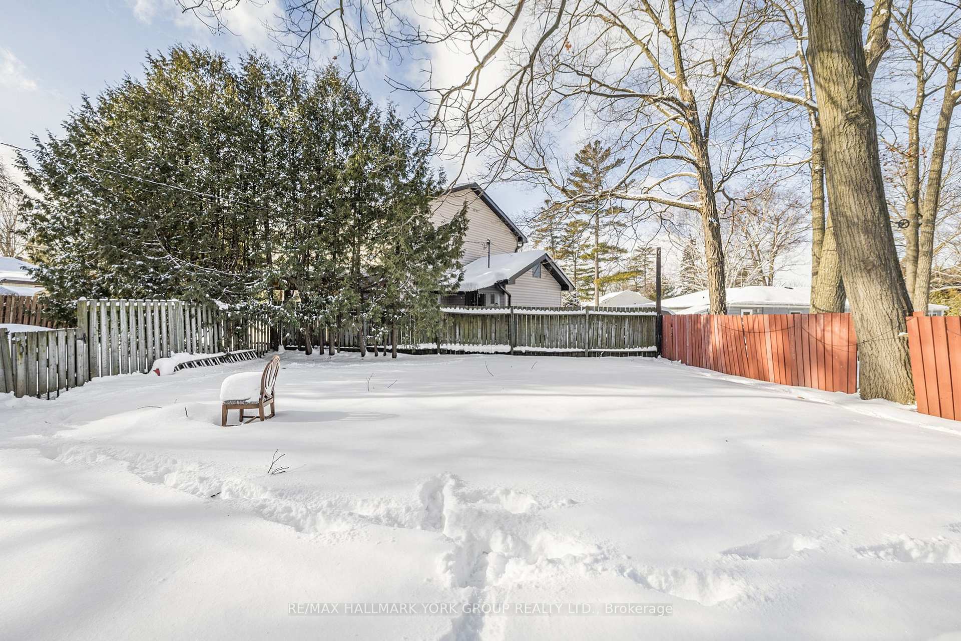 Photo 14 of 20 Hoffman Drive, Georgina, Sutton & Jackson's Point — HOMEH