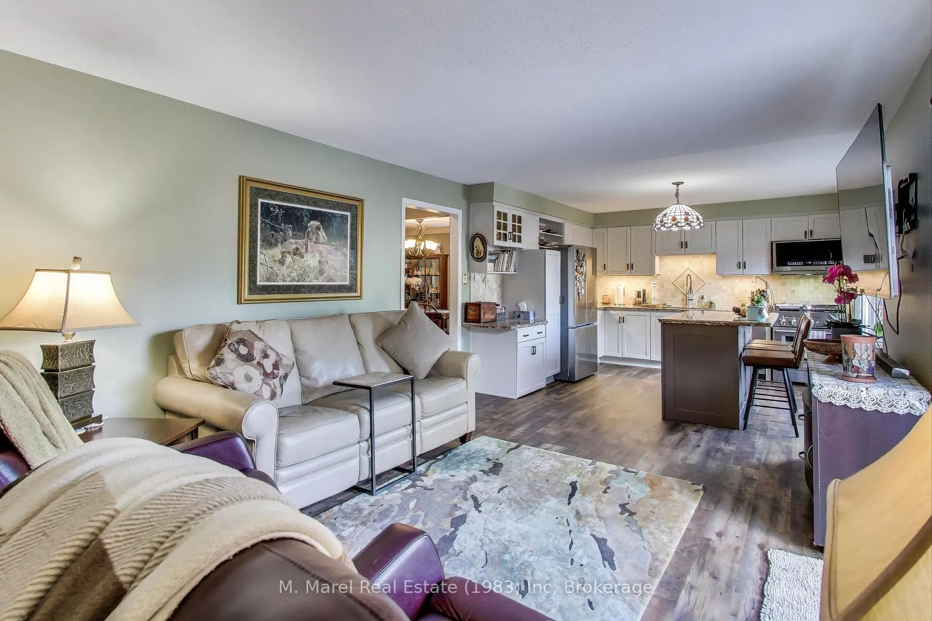 Photo 15 of 12 Kingsview Drive, Hamilton, Stoney Creek Mountain — HOMEH