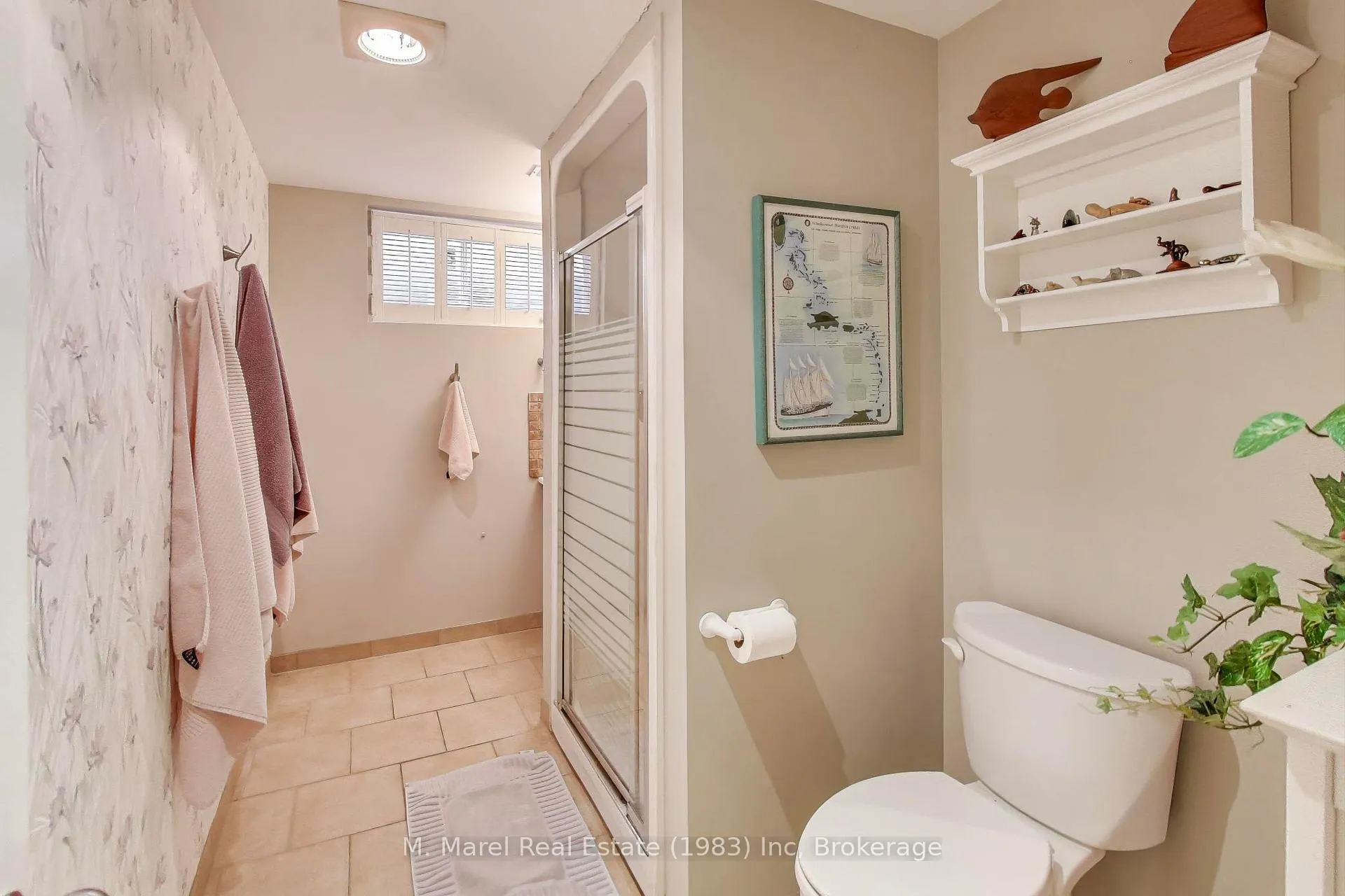 Photo 34 of 12 Kingsview Drive, Hamilton, Stoney Creek Mountain — HOMEH