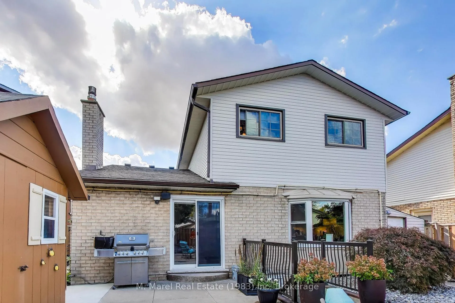 Photo 35 of 12 Kingsview Drive, Hamilton, Stoney Creek Mountain — HOMEH