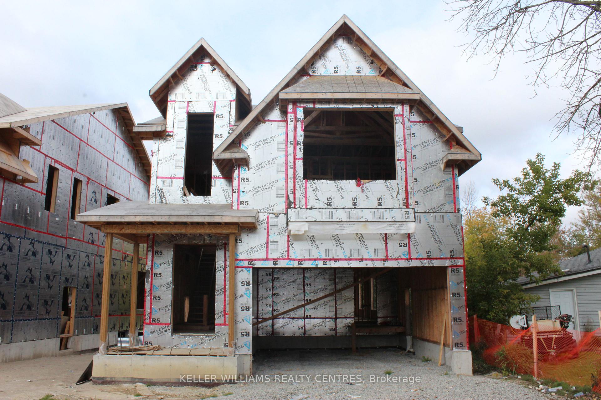 Photo 2 of 370 Walter Drive, Georgina, Keswick South — HOMEH