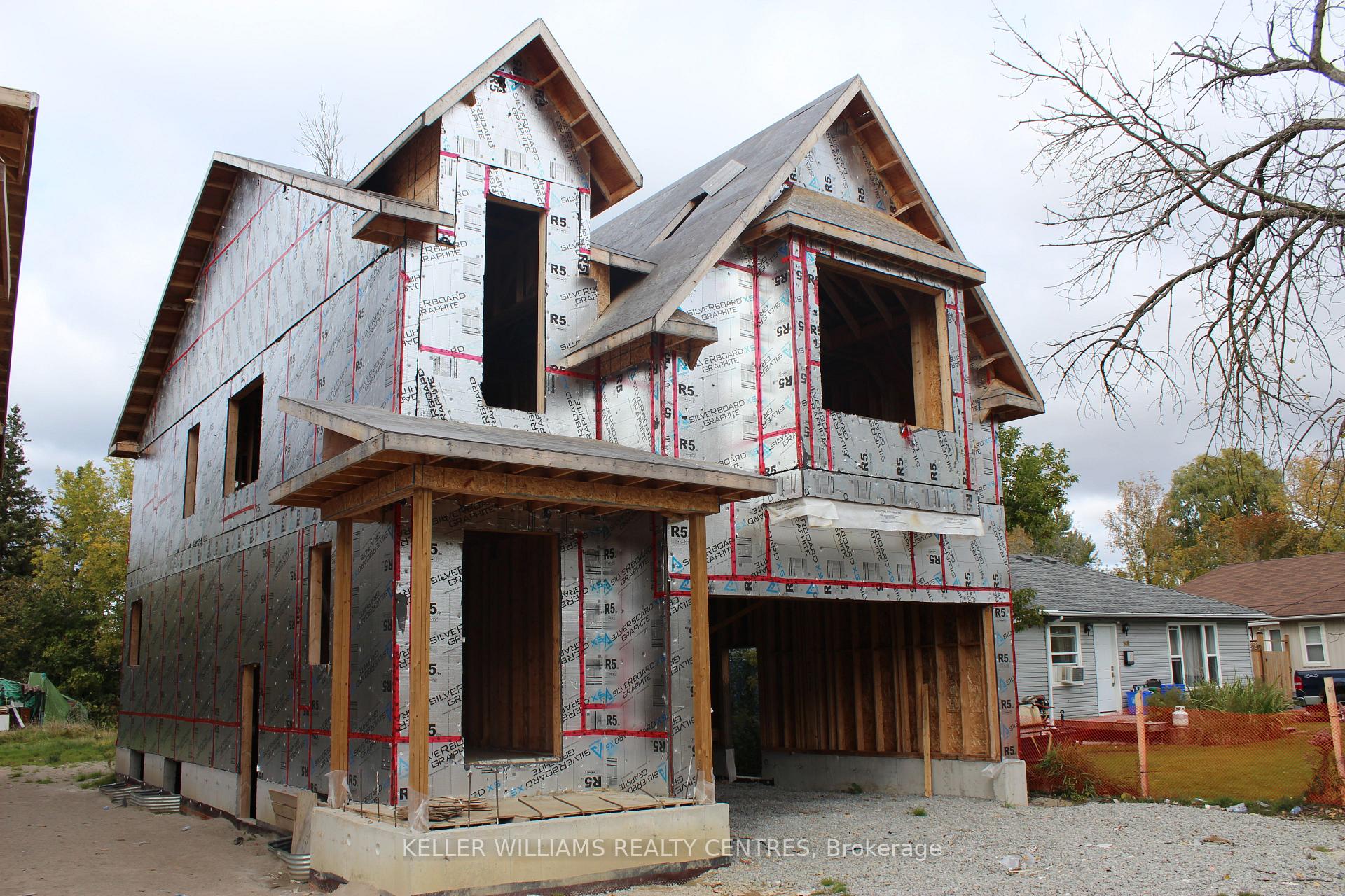 Photo 3 of 370 Walter Drive, Georgina, Keswick South — HOMEH