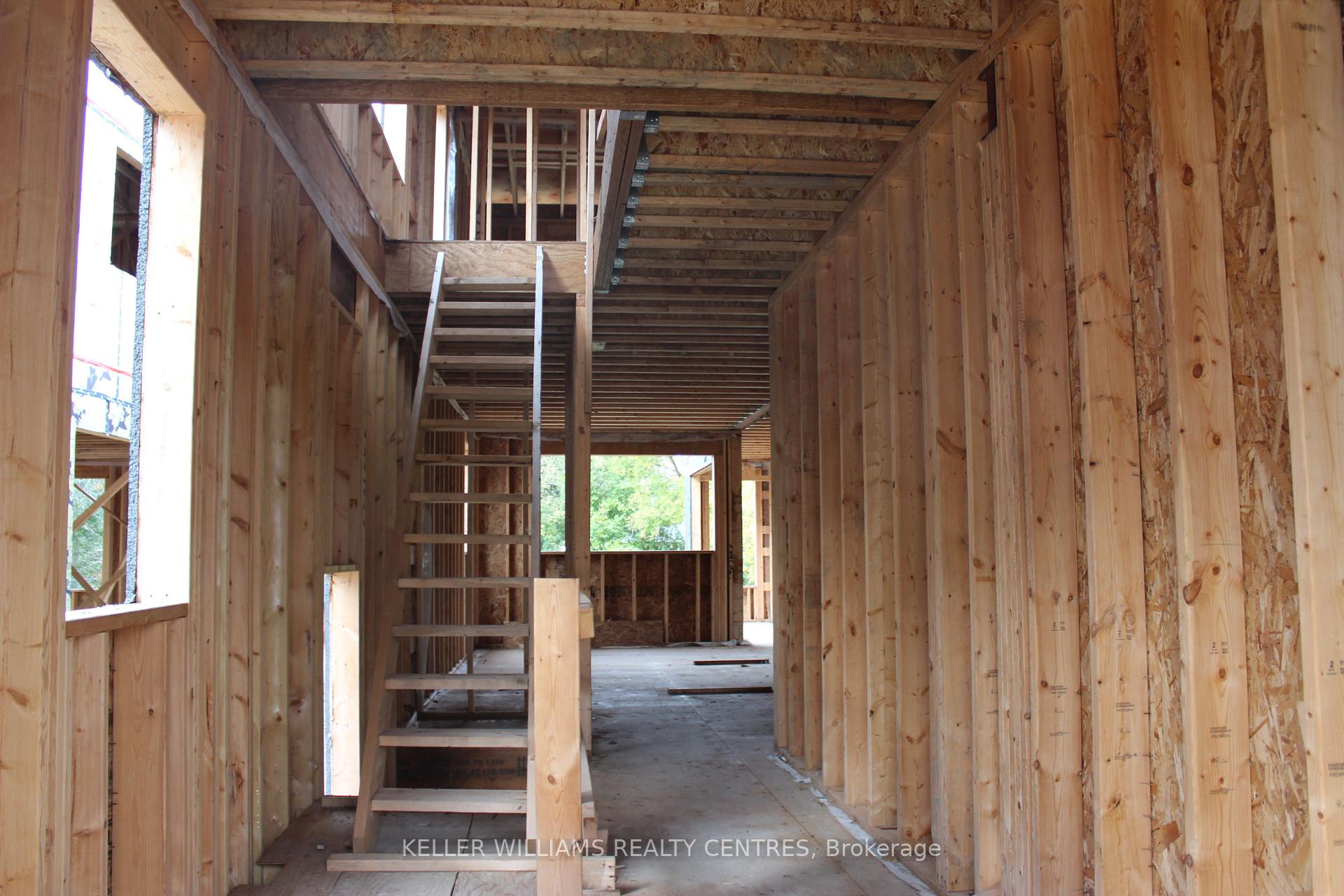 Photo 5 of 370 Walter Drive, Georgina, Keswick South — HOMEH