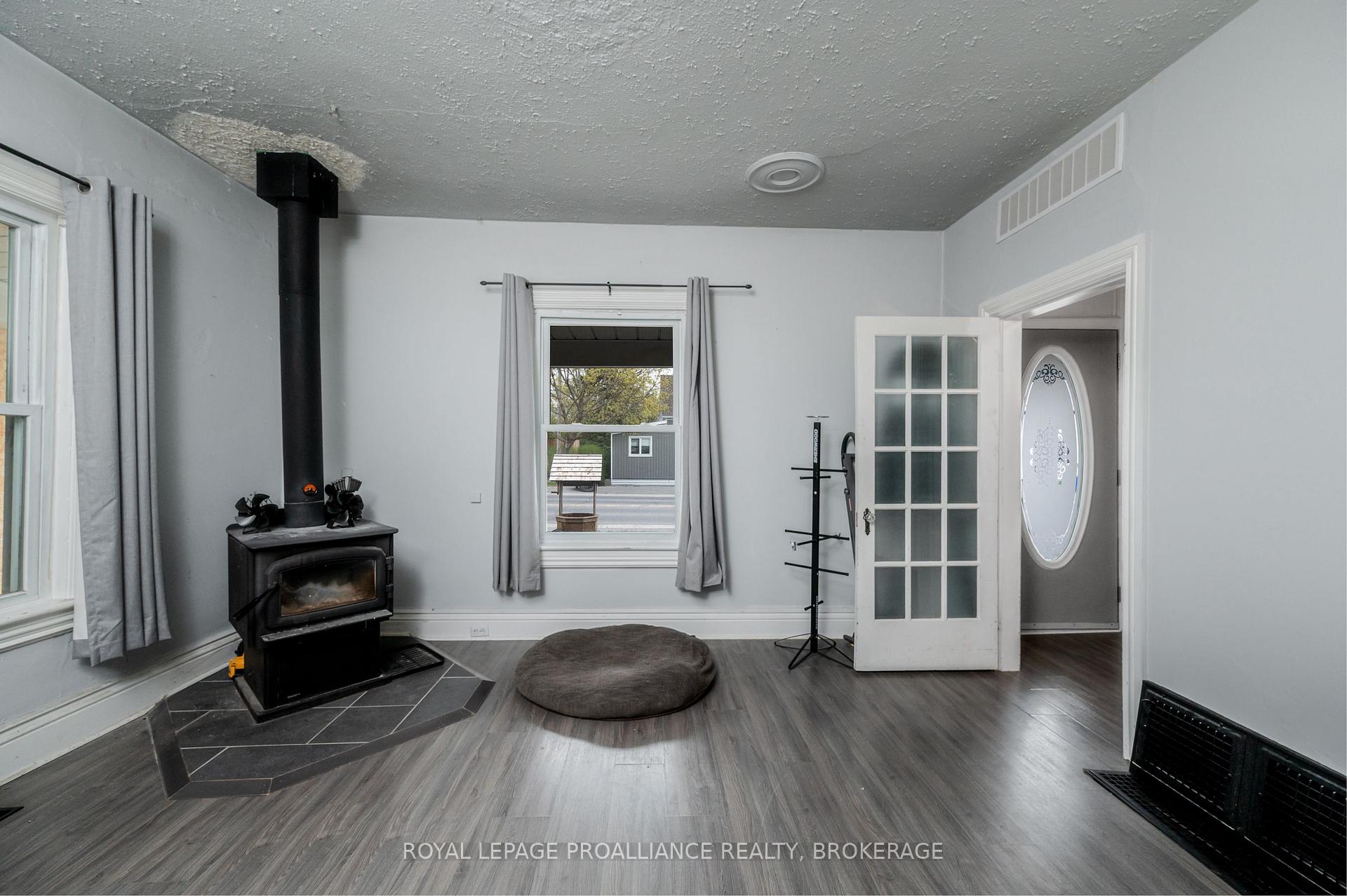 Photo 3 of 4089 Perth Road, Frontenac, Frontenac South — HOMEH