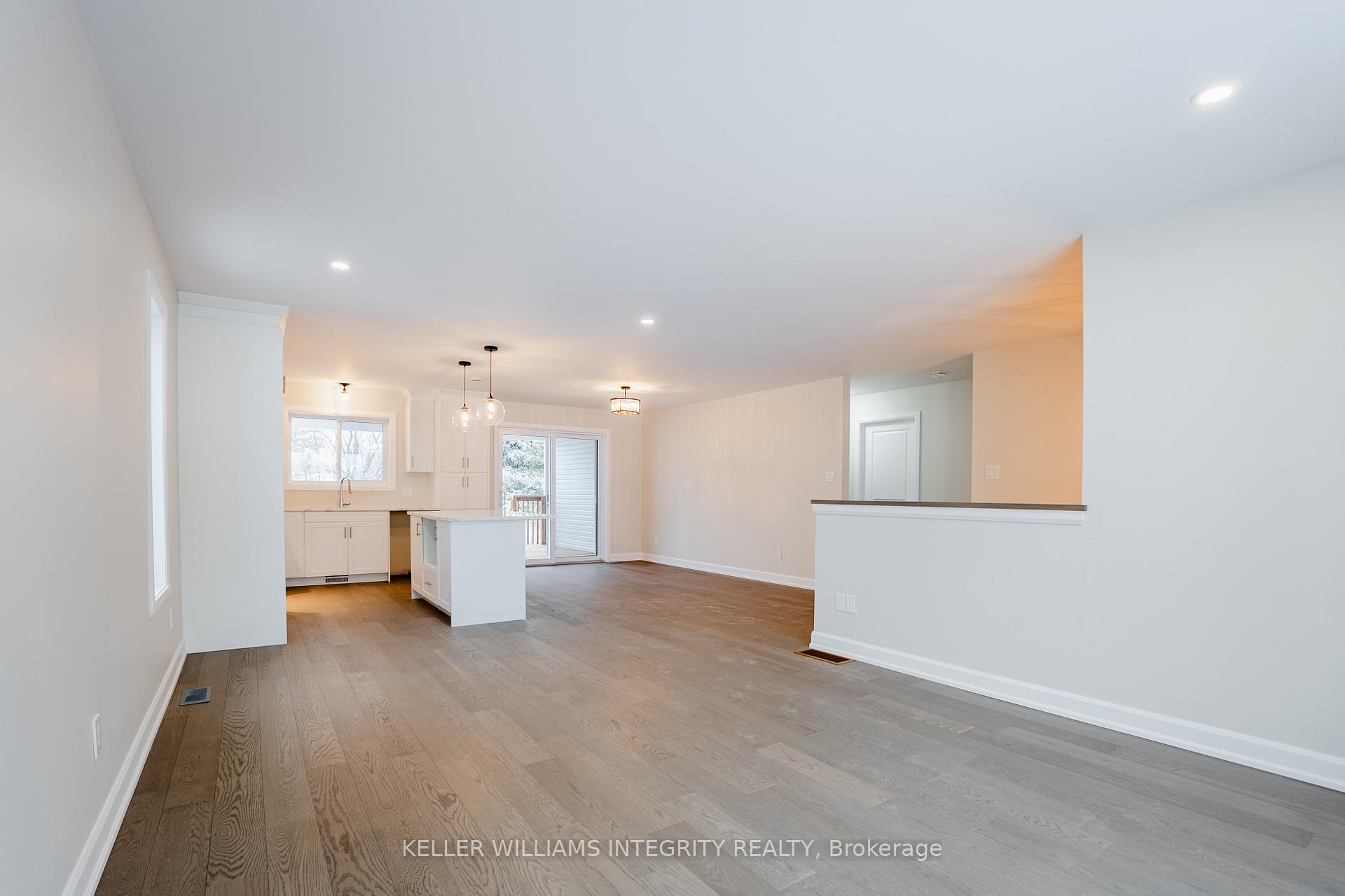 Photo 7 of 3114 Poirier Avenue, Cornwall — HOMEH