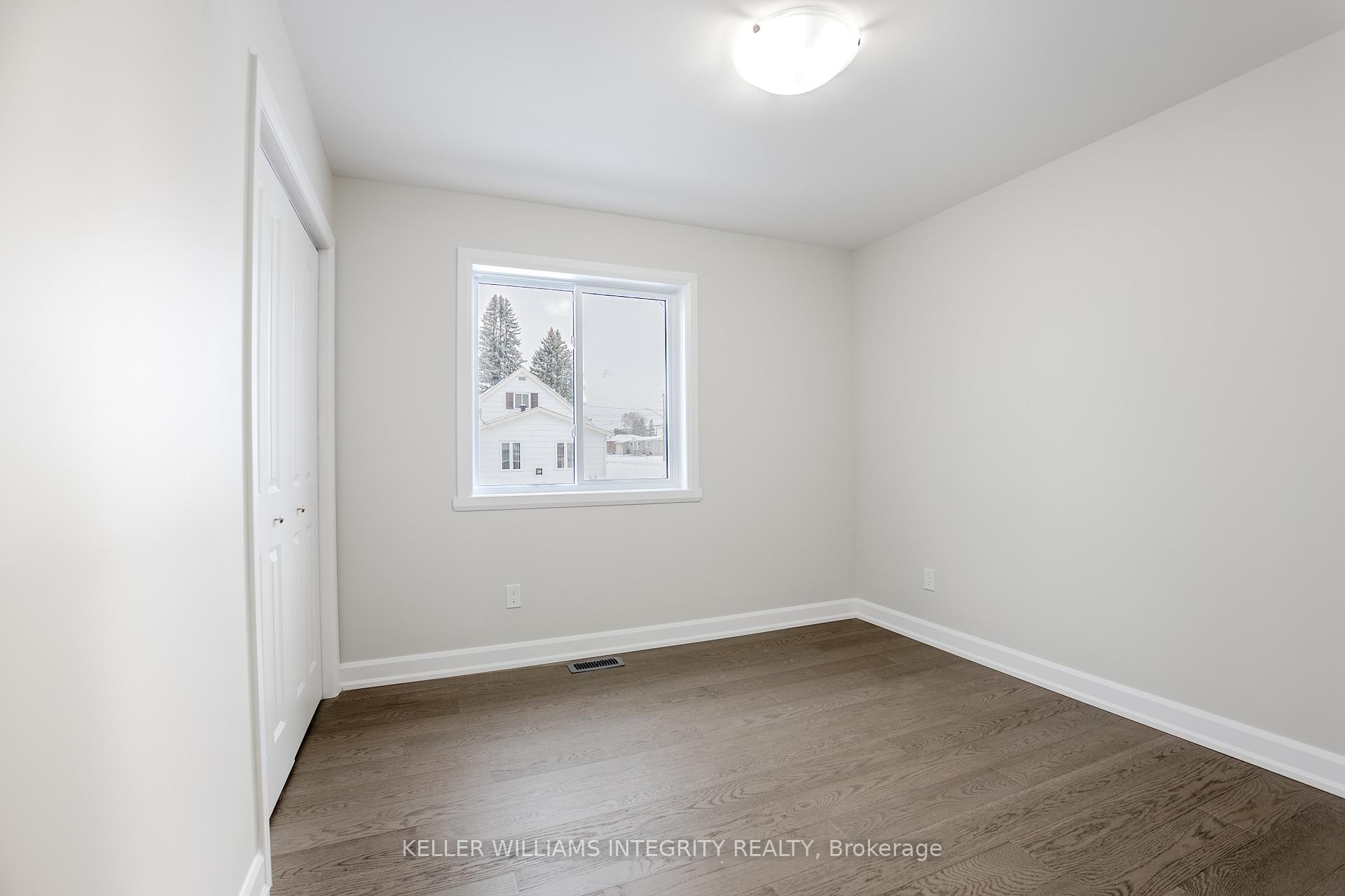 Photo 12 of 3114 Poirier Avenue, Cornwall — HOMEH