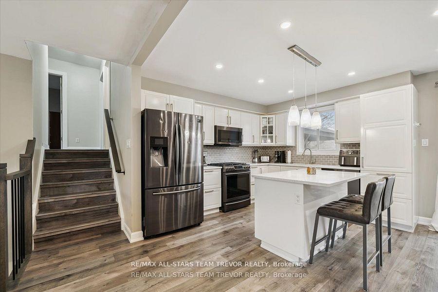 Photo 8 of 11 Windover Drive, Georgina, Keswick South — HOMEH