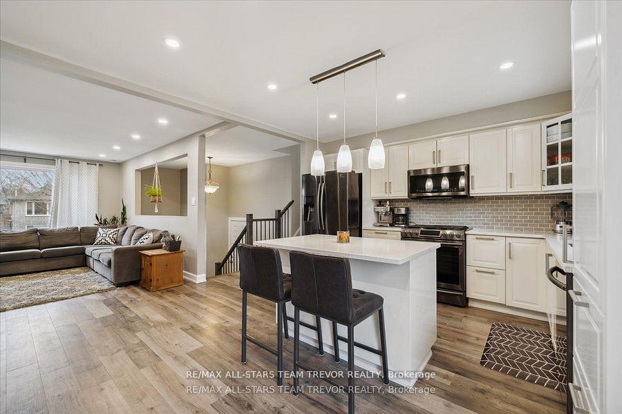 Photo 9 of 11 Windover Drive, Georgina, Keswick South — HOMEH