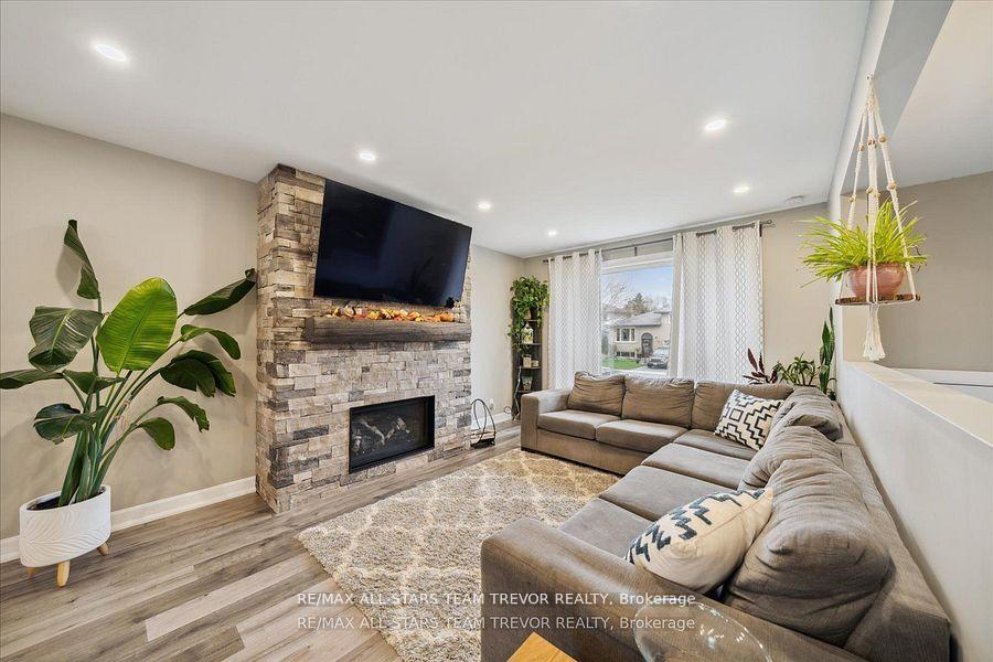 Photo 15 of 11 Windover Drive, Georgina, Keswick South — HOMEH