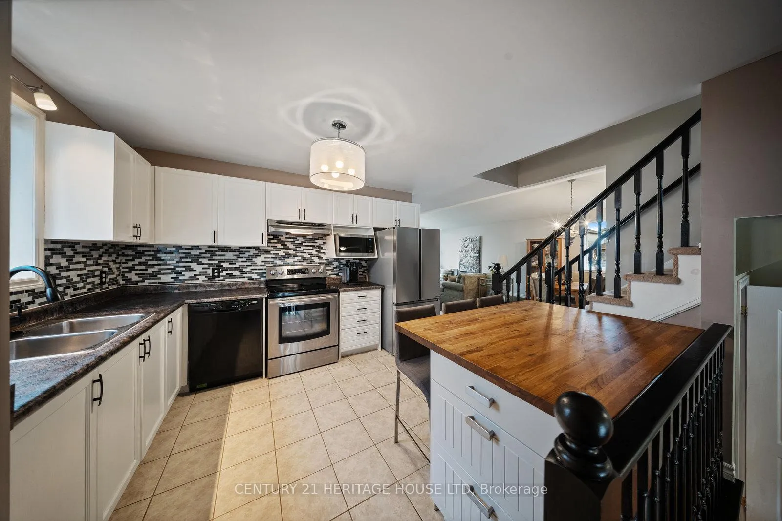 Photo 13 of 43 Idlewilde Lane, Hamilton, Mount Hope — HOMEH