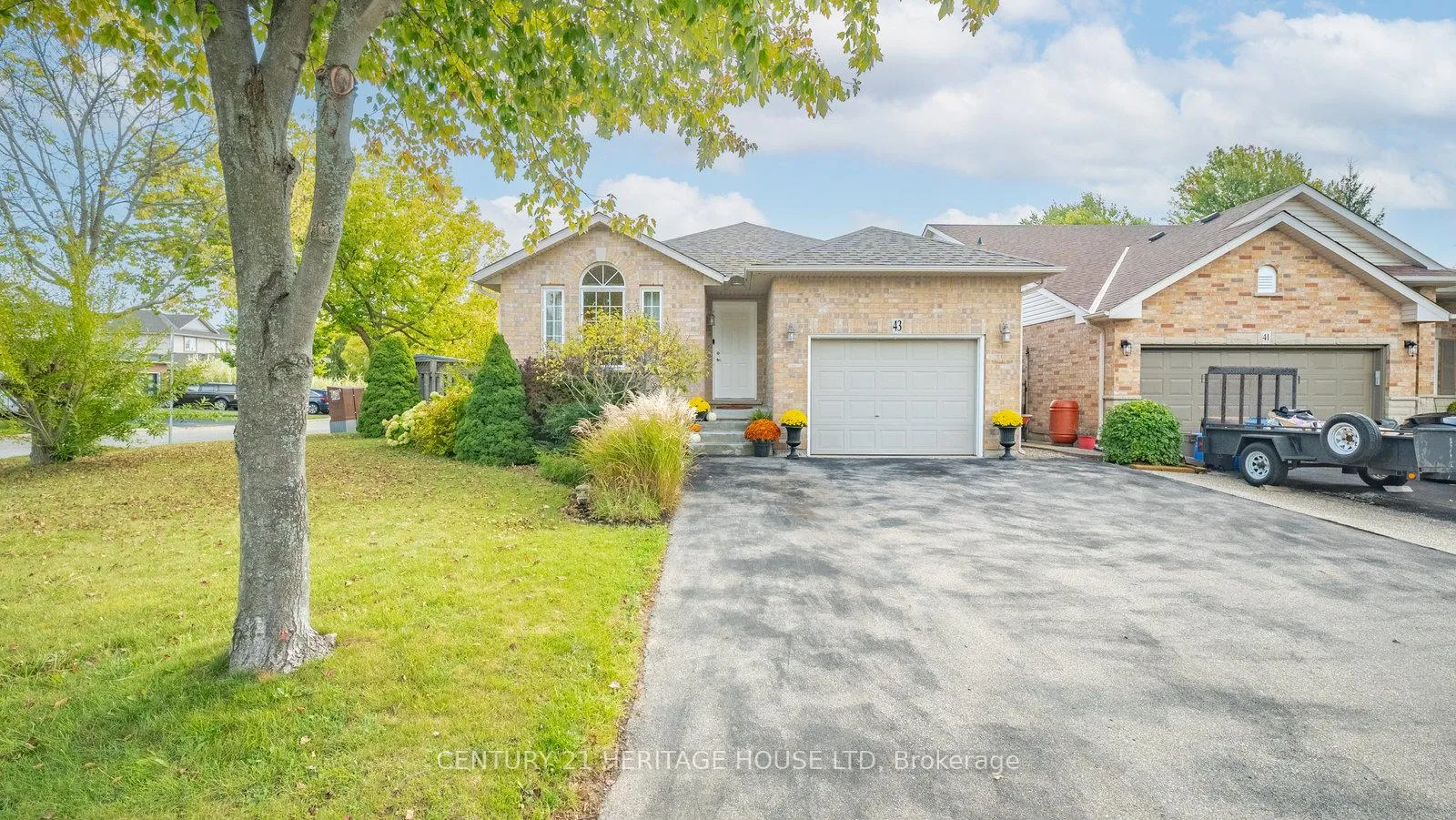 Photo 36 of 43 Idlewilde Lane, Hamilton, Mount Hope — HOMEH