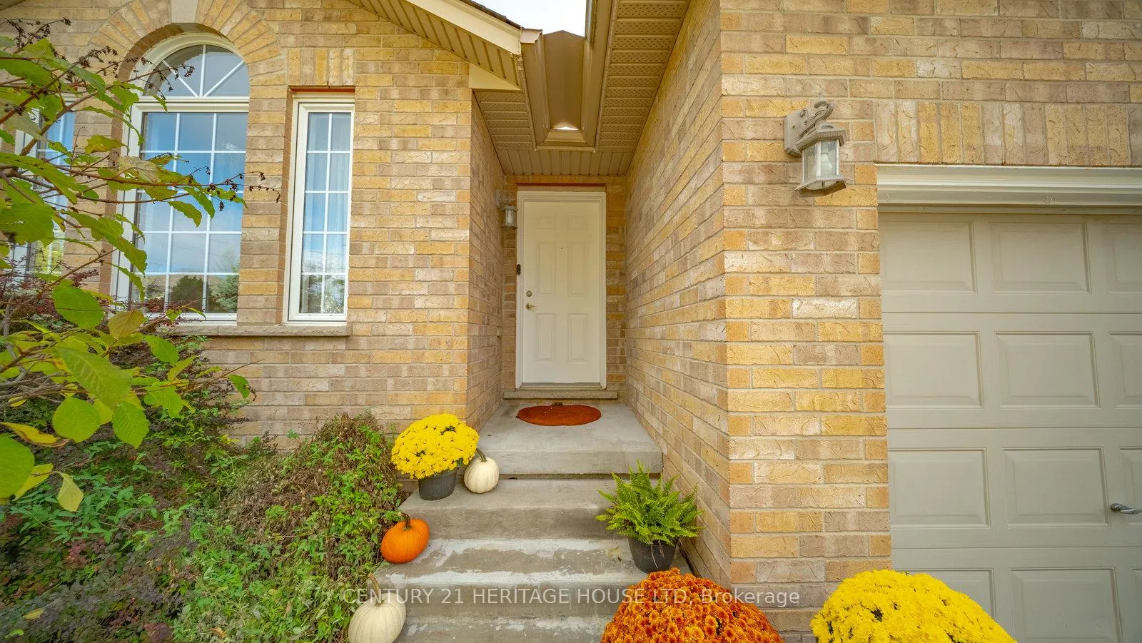 Photo 39 of 43 Idlewilde Lane, Hamilton, Mount Hope — HOMEH