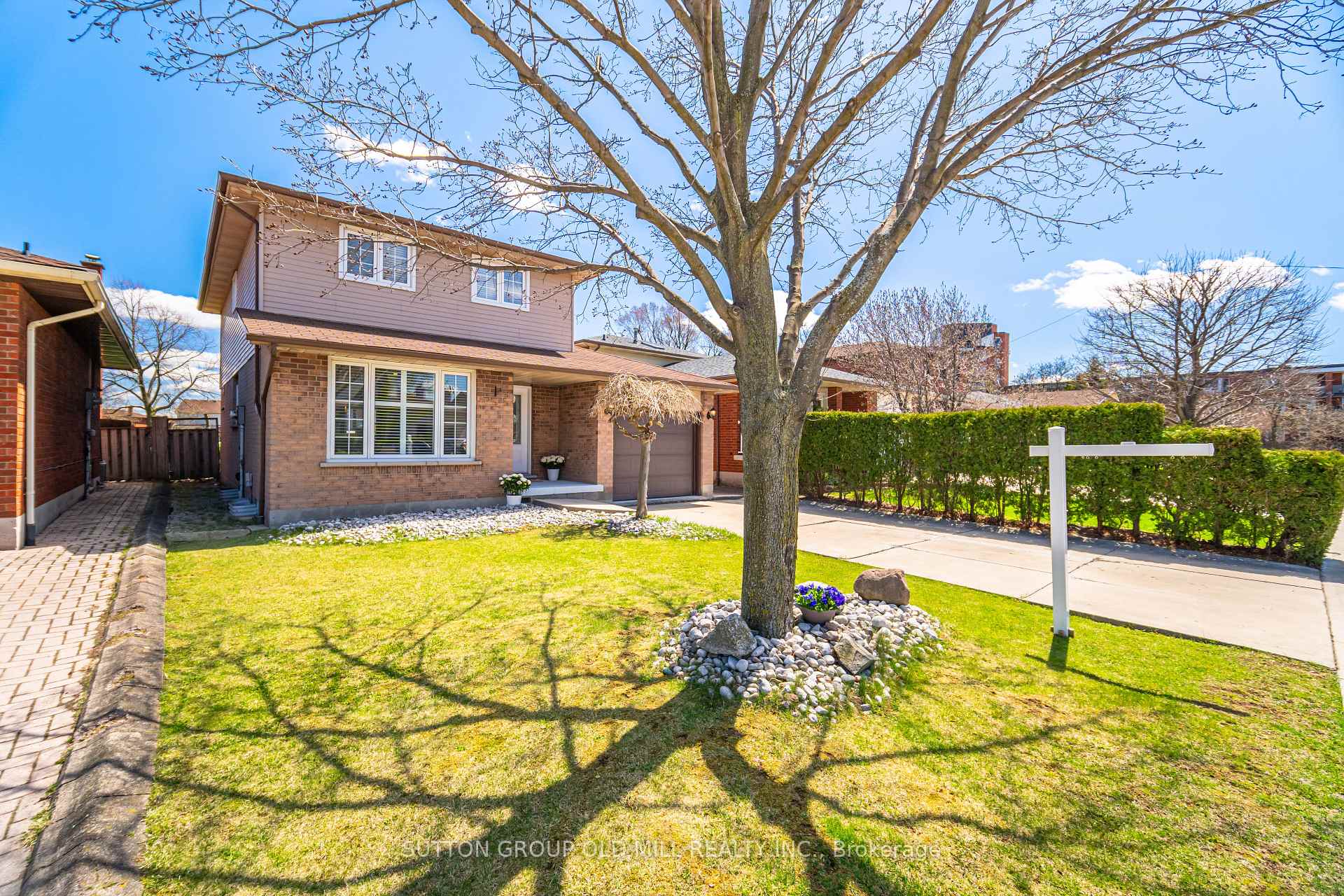 Photo 1 of 93 Indian Crescent, Hamilton, Burkholme — HOMEH