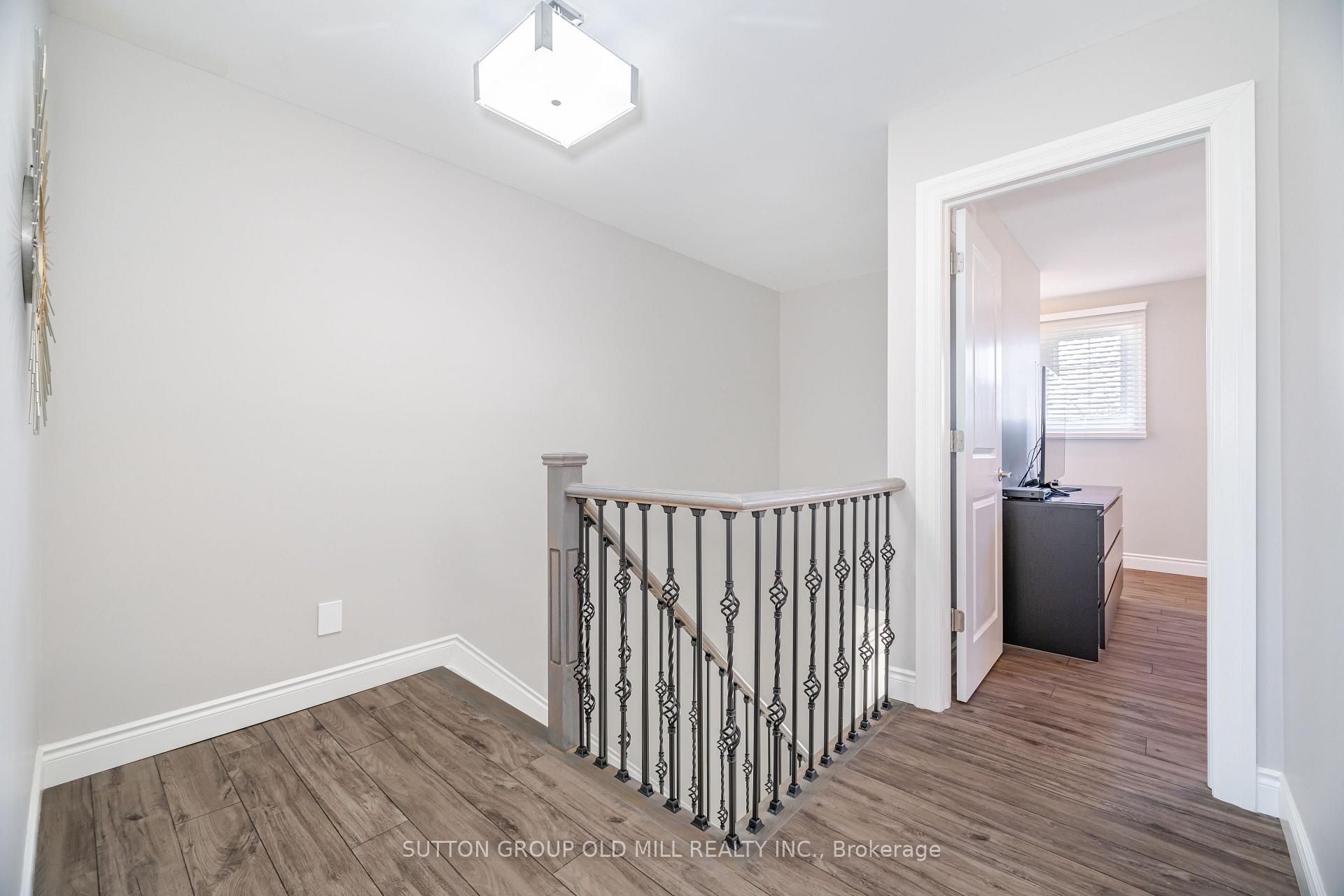 Photo 24 of 93 Indian Crescent, Hamilton, Burkholme — HOMEH