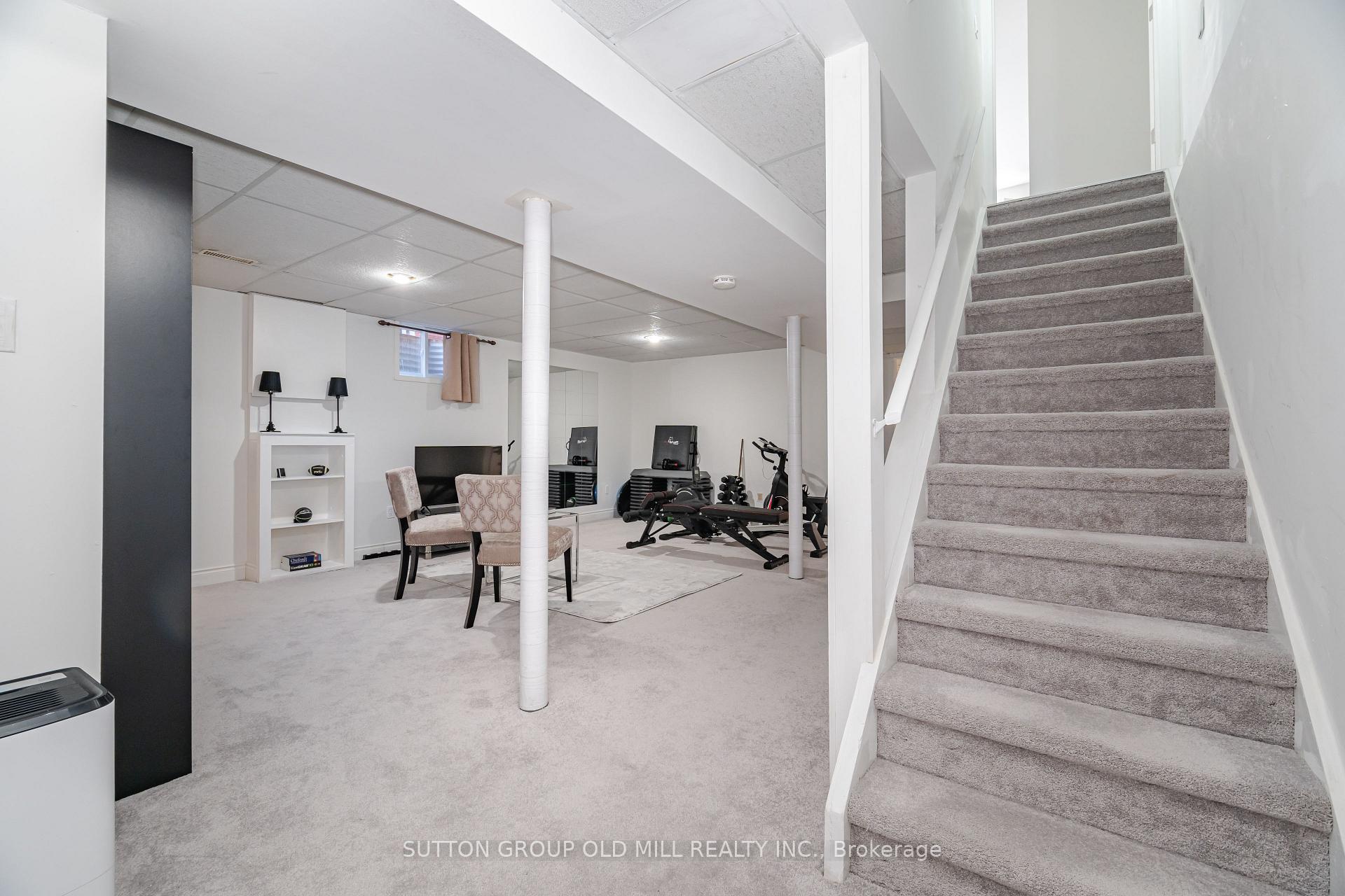 Photo 35 of 93 Indian Crescent, Hamilton, Burkholme — HOMEH