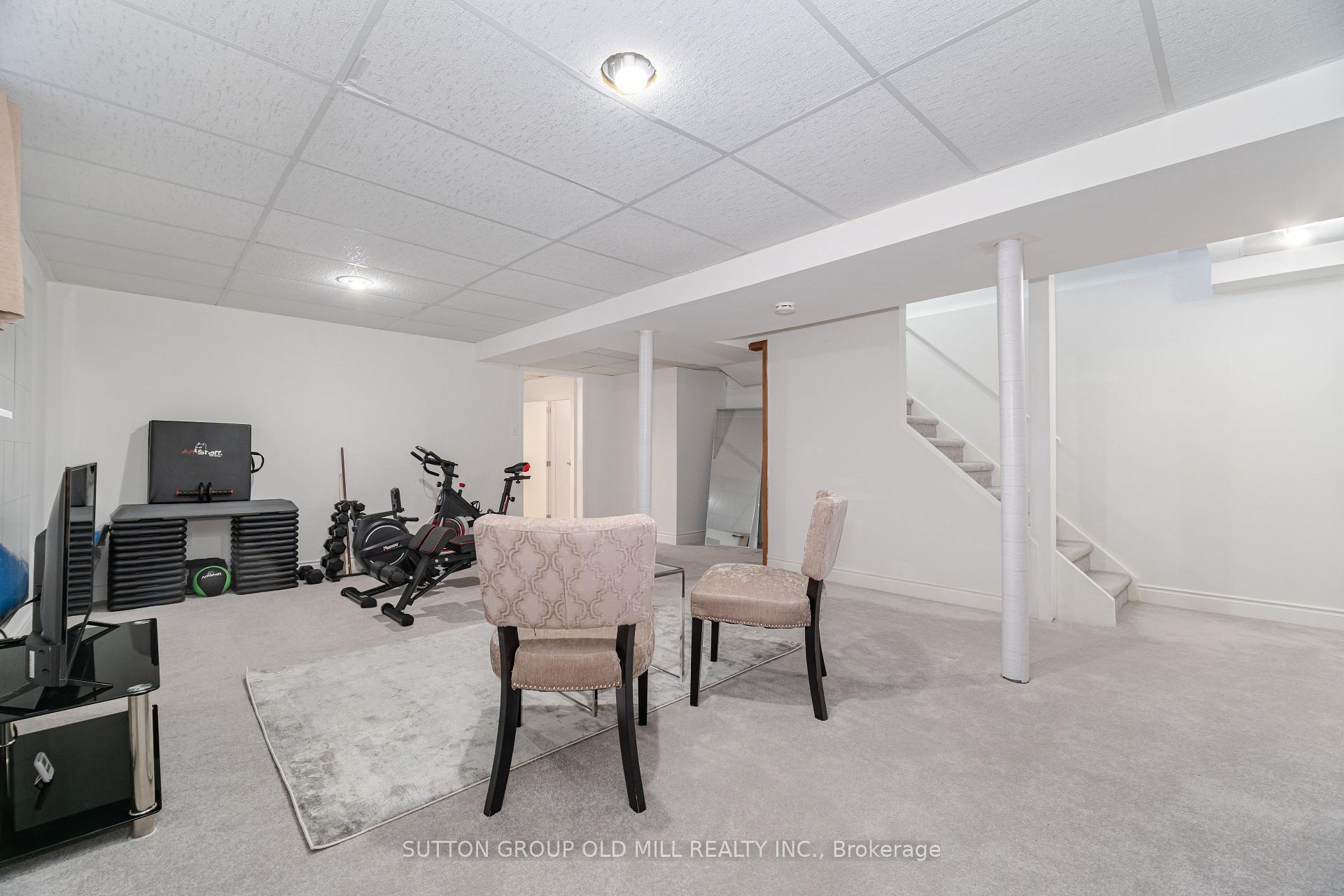 Photo 38 of 93 Indian Crescent, Hamilton, Burkholme — HOMEH