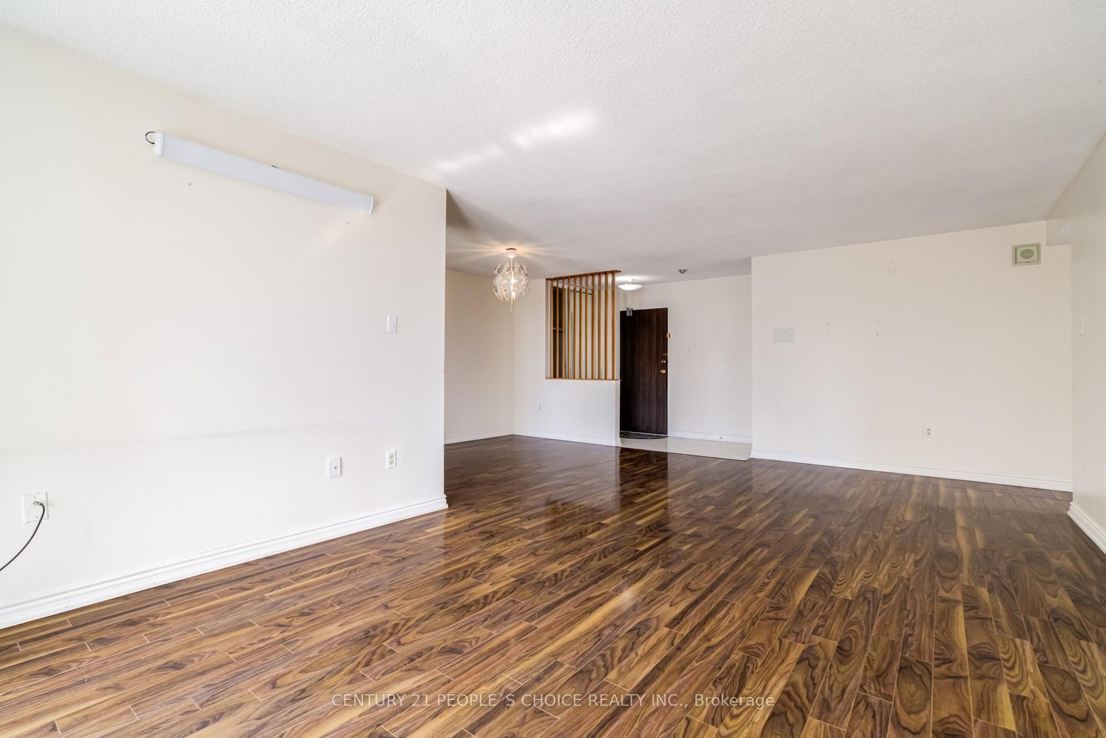 Photo 6 of Unit 202, 4 Kings Cross Rd, Brampton, Queen Street Corridor — HOMEH