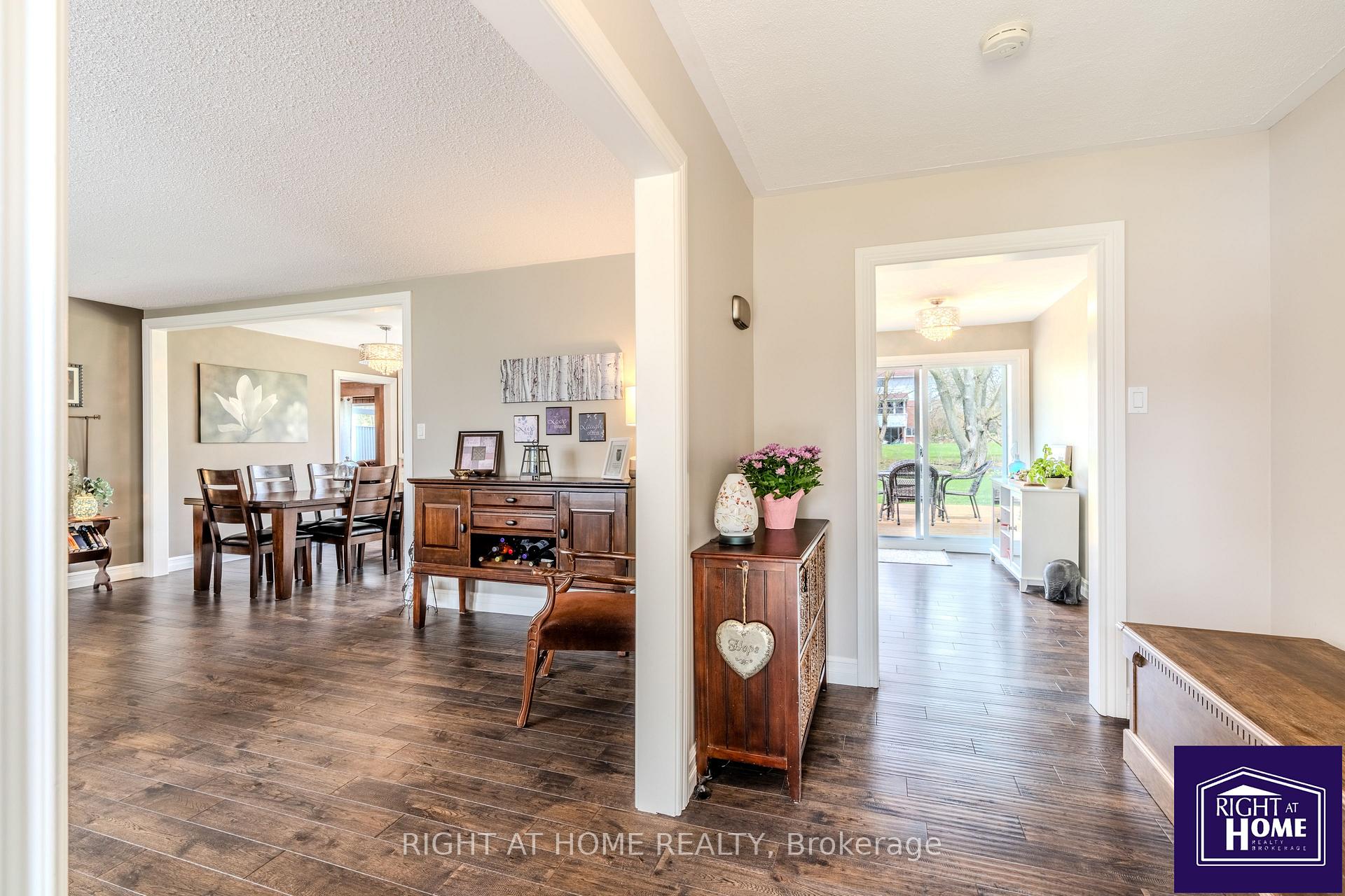 Photo 5 of 1647 Spruce Drive, Caledon, Caledon Village — HOMEH