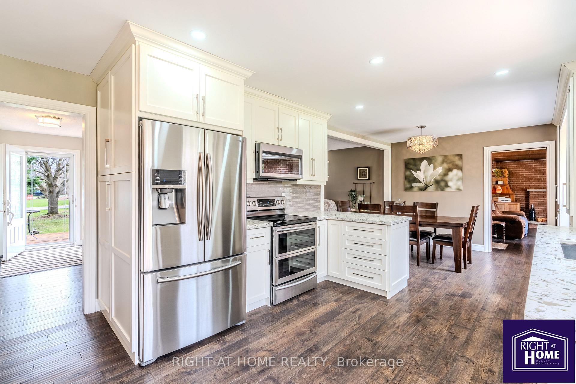 Photo 7 of 1647 Spruce Drive, Caledon, Caledon Village — HOMEH