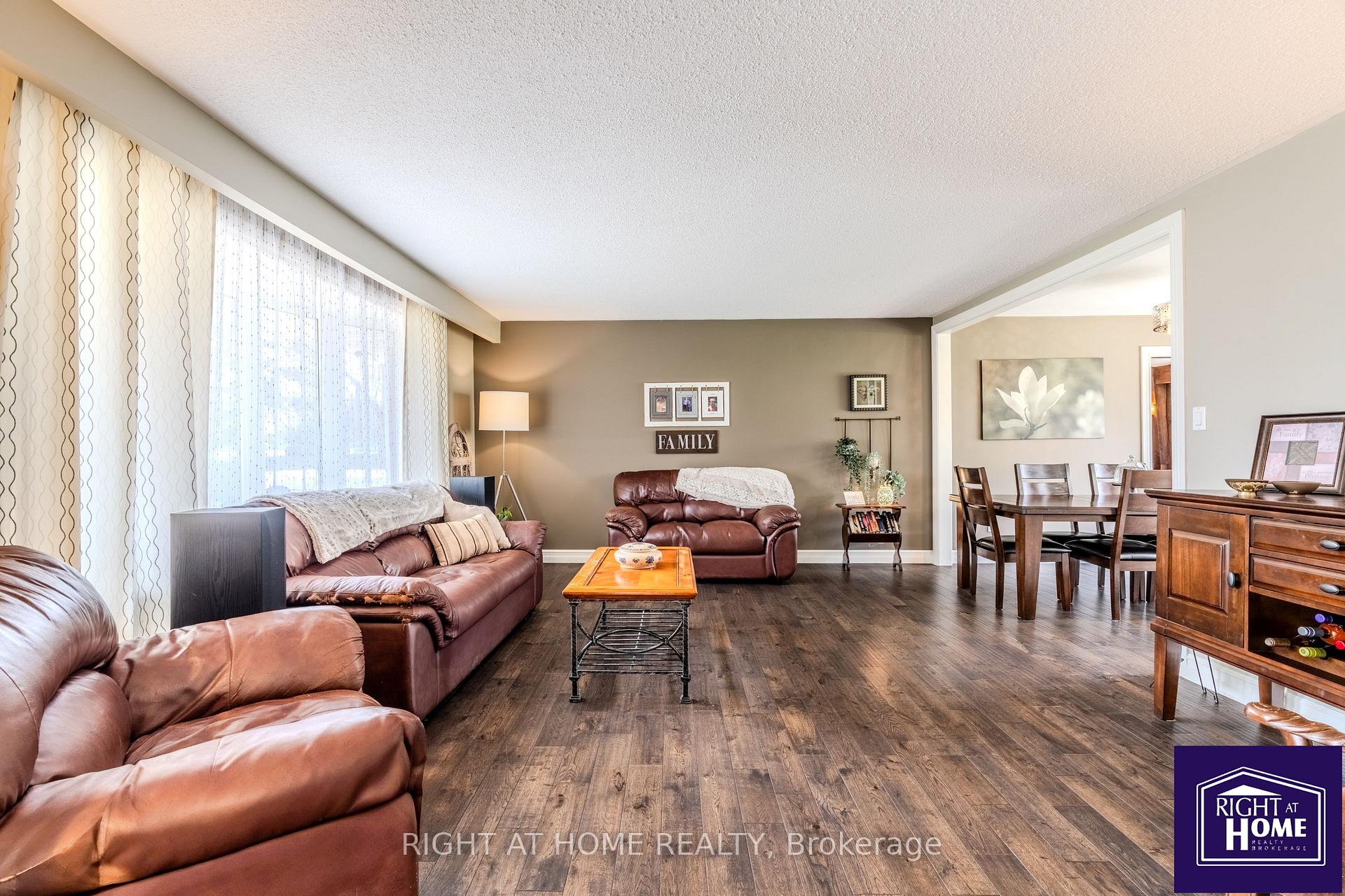 Photo 9 of 1647 Spruce Drive, Caledon, Caledon Village — HOMEH