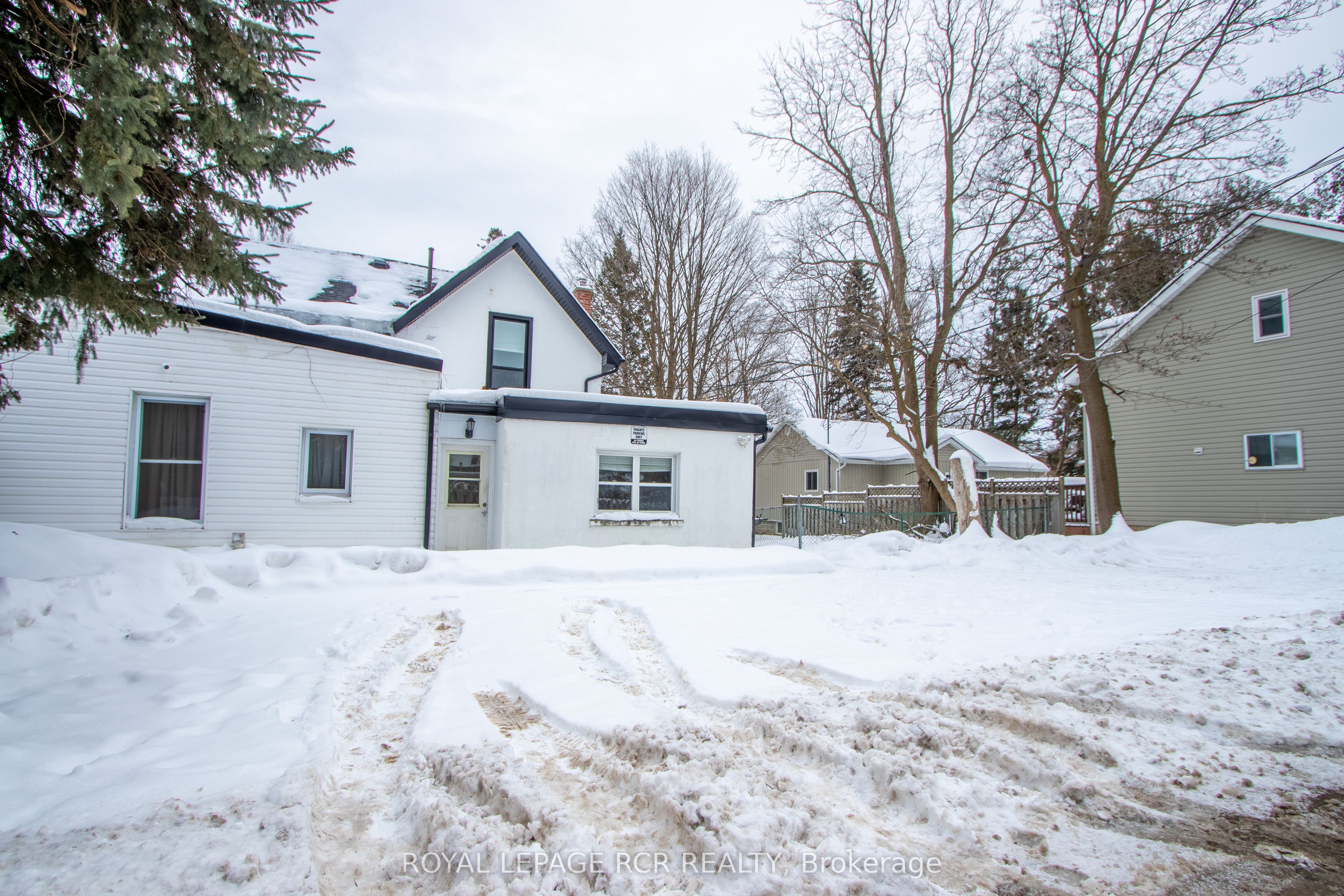 Photo 26 of Unit Unit #2, 9 Second Avenue, Orangeville — HOMEH