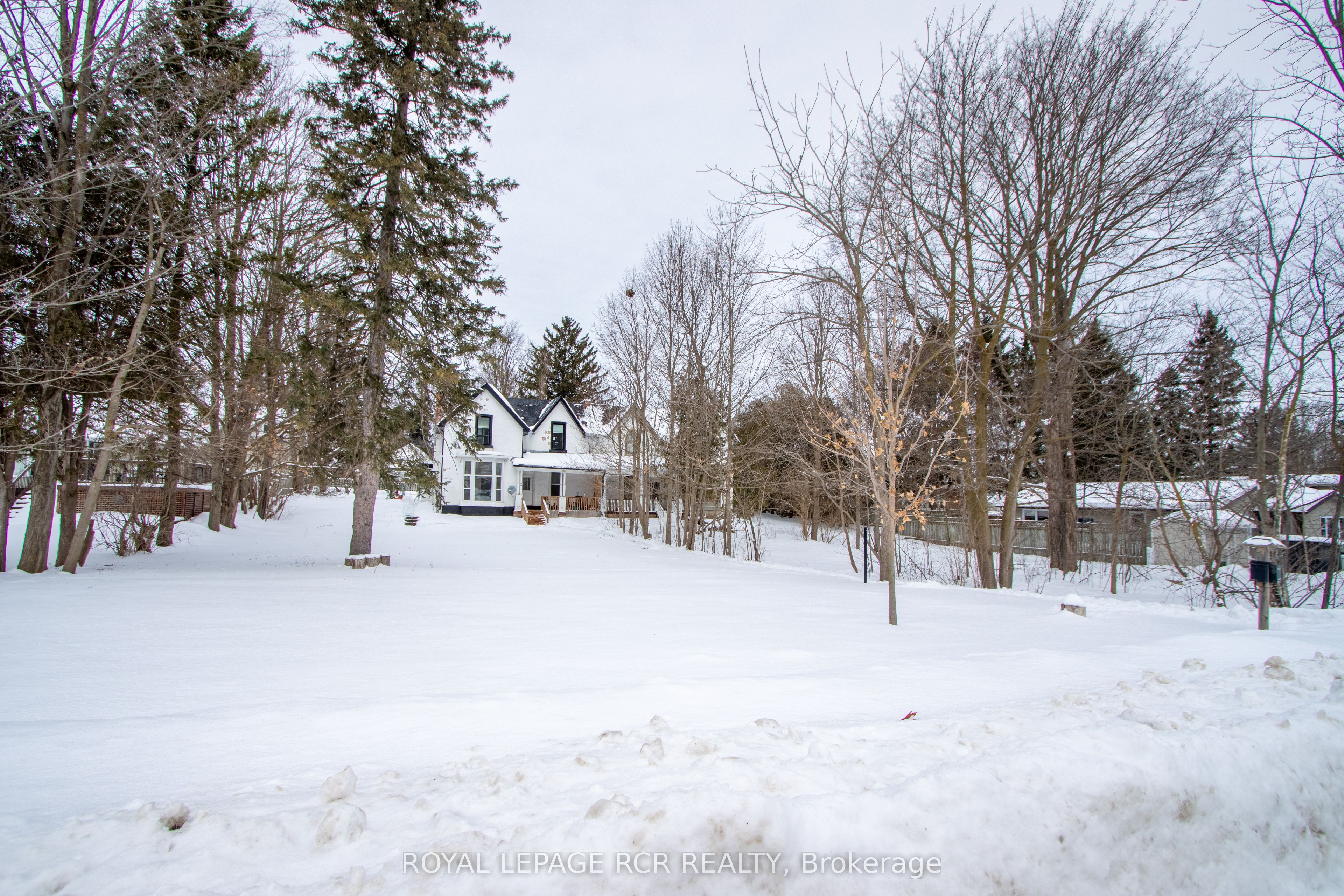 Photo 34 of Unit Unit #2, 9 Second Avenue, Orangeville — HOMEH