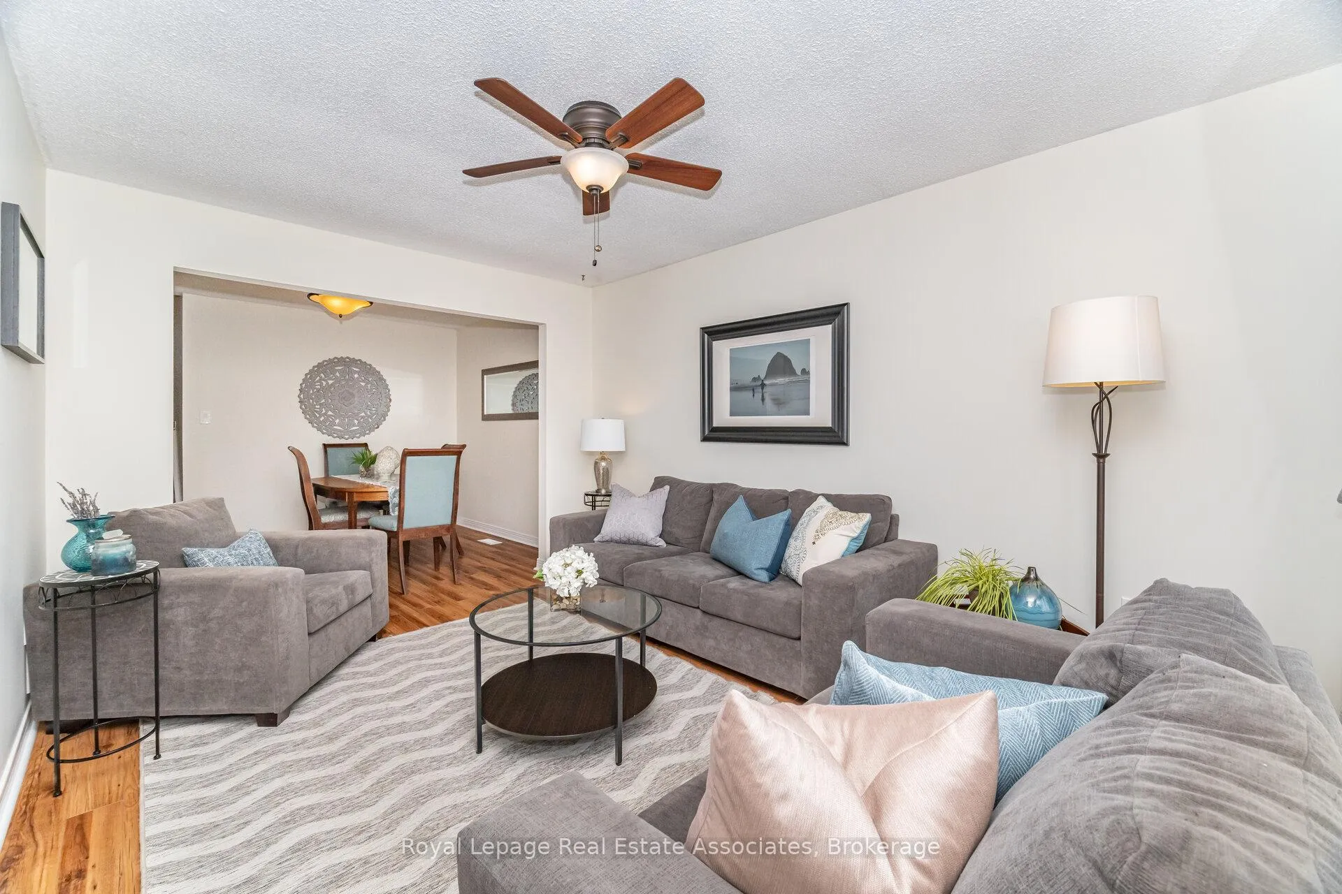 Photo 7 of 225 Golfwood Drive, Hamilton, Gurnett — HOMEH