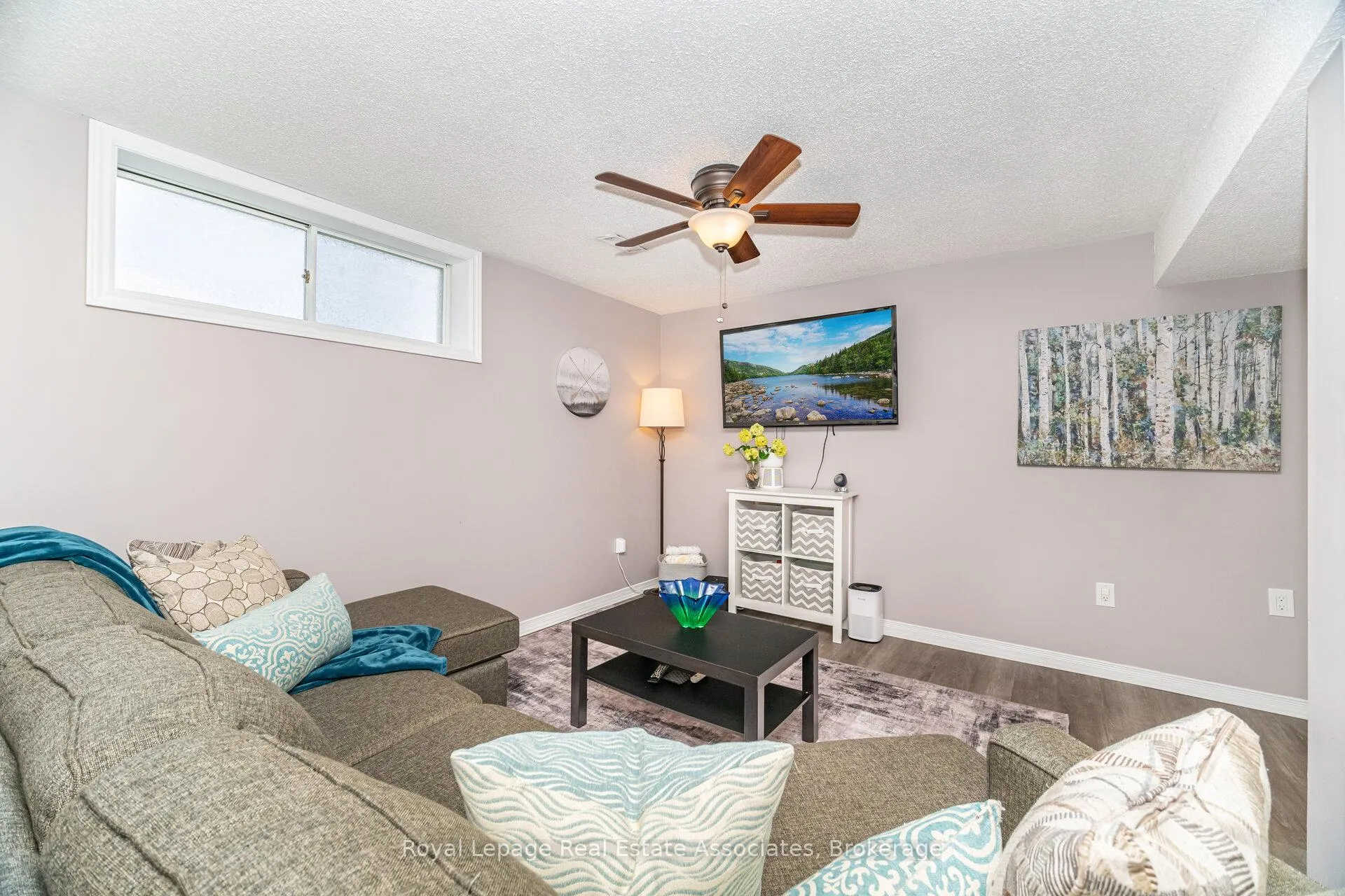 Photo 28 of 225 Golfwood Drive, Hamilton, Gurnett — HOMEH
