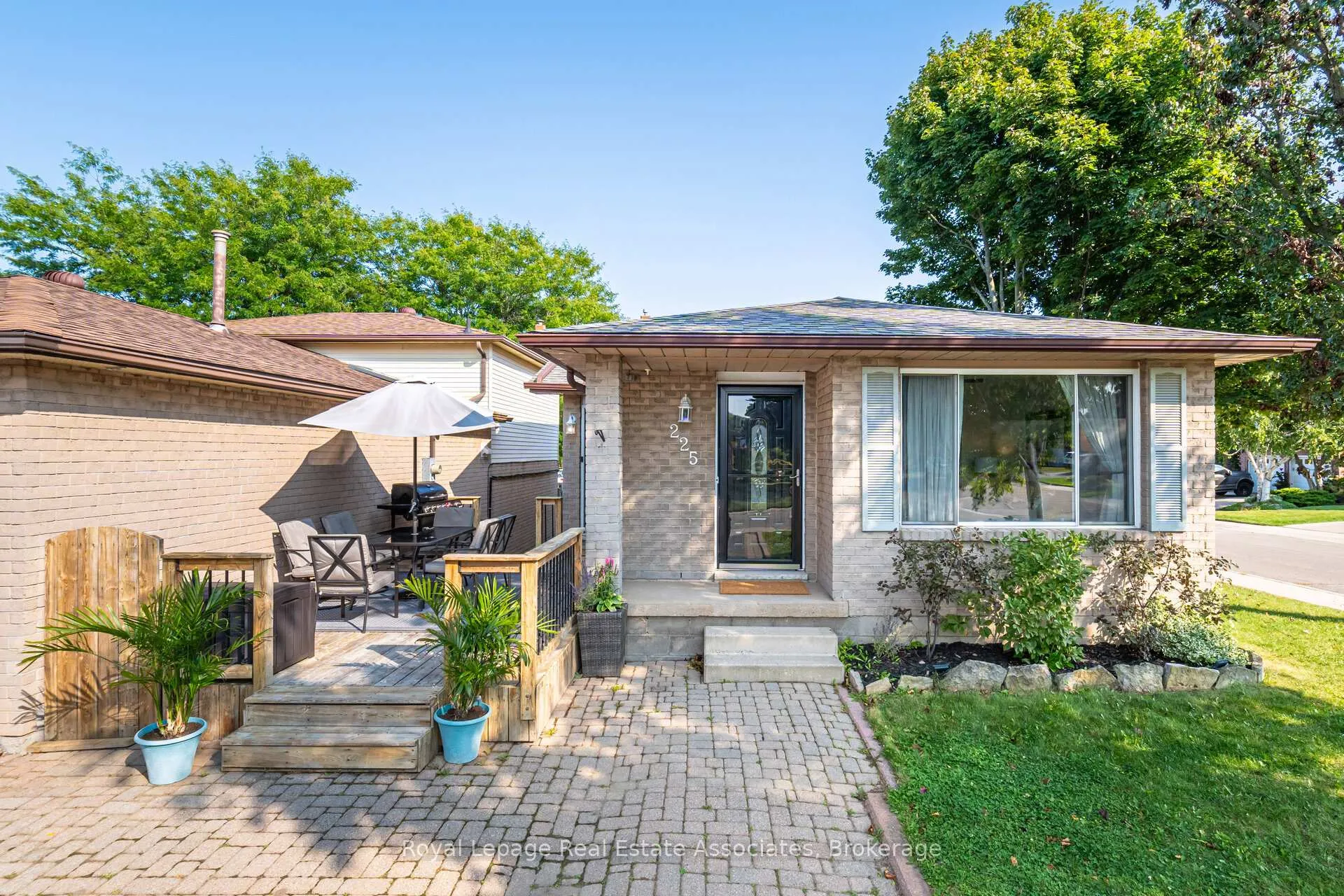 Photo 45 of 225 Golfwood Drive, Hamilton, Gurnett — HOMEH