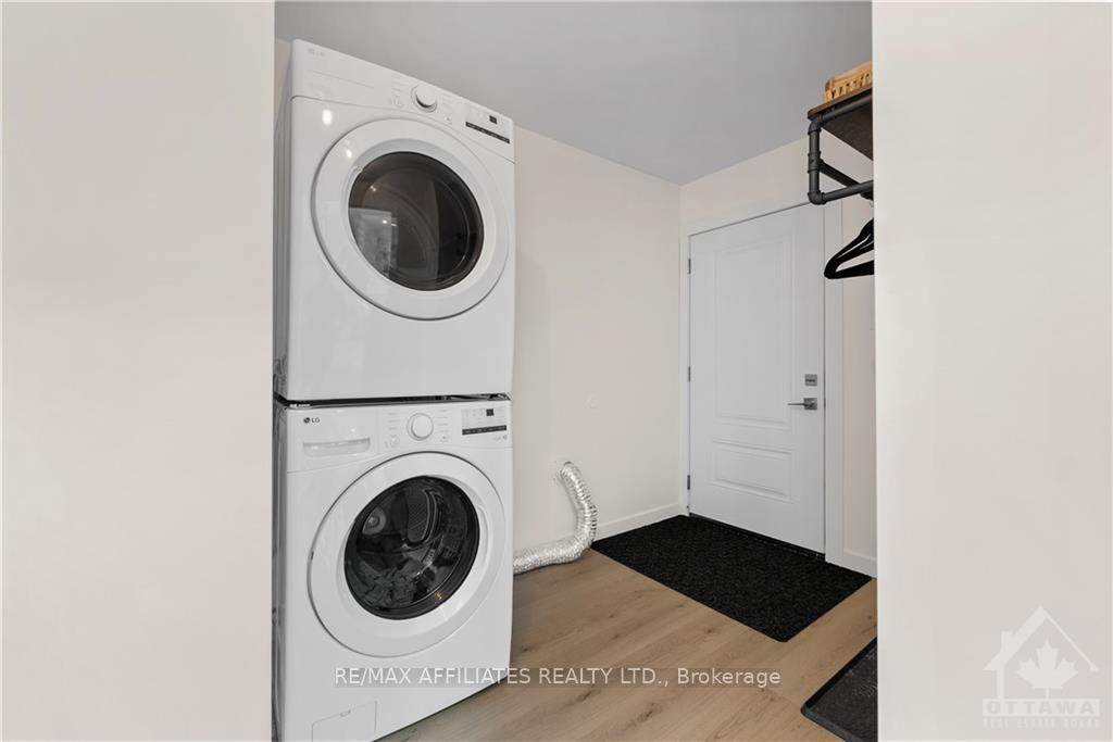 Photo 11 of 119 Daniel Street S, Arnprior — HOMEH