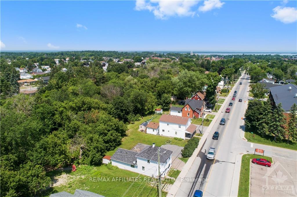Photo 24 of 119 Daniel Street S, Arnprior — HOMEH