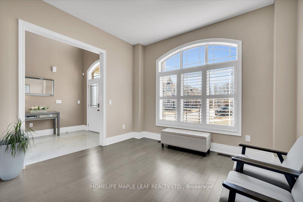 Photo 6 of 36 Daisy Meadow Crescent, Caledon, Caledon East — HOMEH