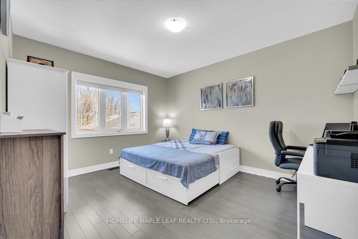 Photo 25 of 36 Daisy Meadow Crescent, Caledon, Caledon East — HOMEH
