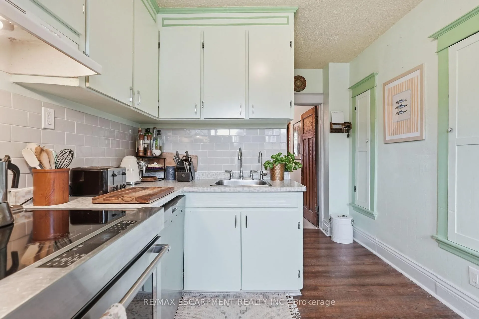 Photo 12 of 1 Rutherford Avenue, Hamilton, St. Clair — HOMEH