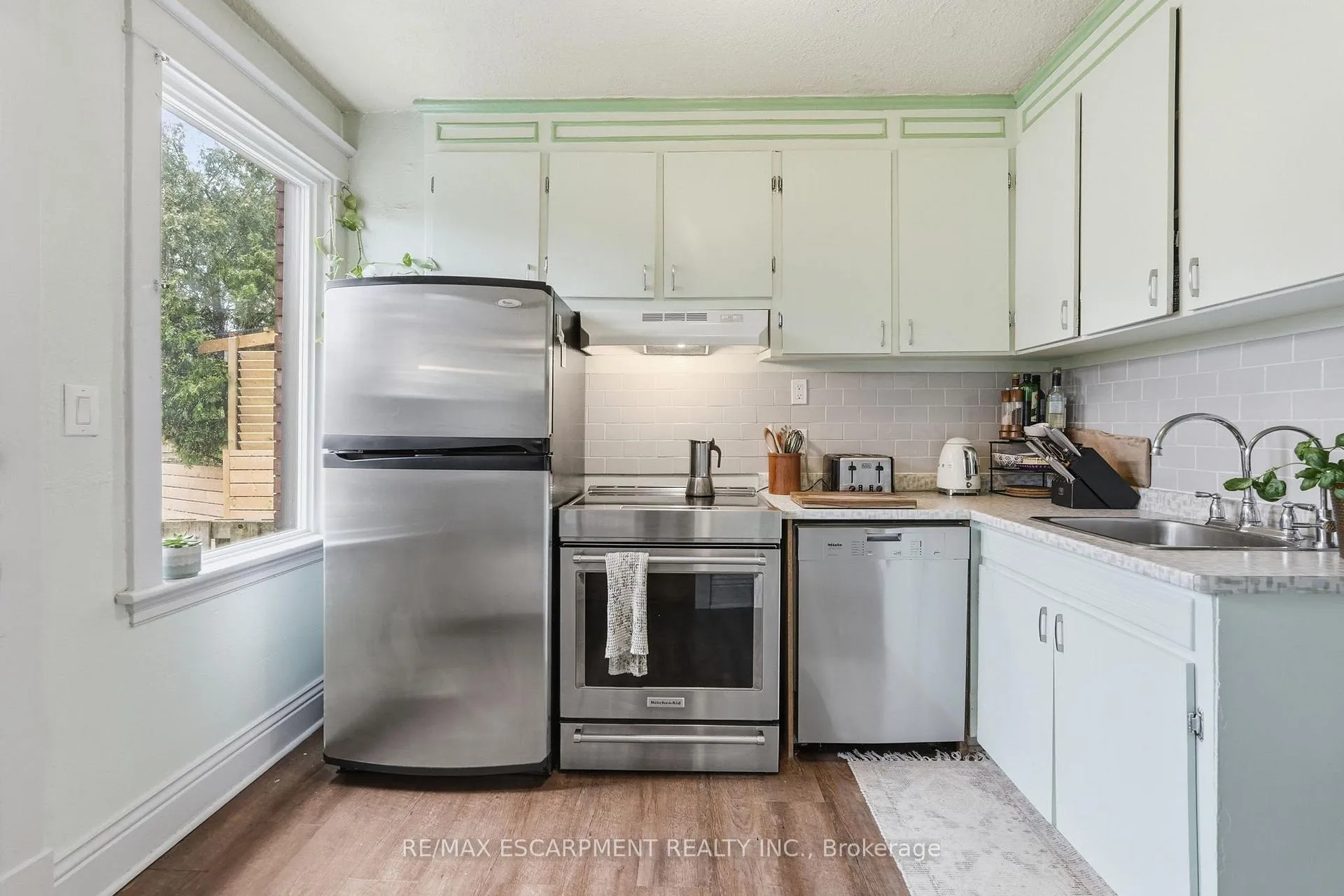 Photo 13 of 1 Rutherford Avenue, Hamilton, St. Clair — HOMEH