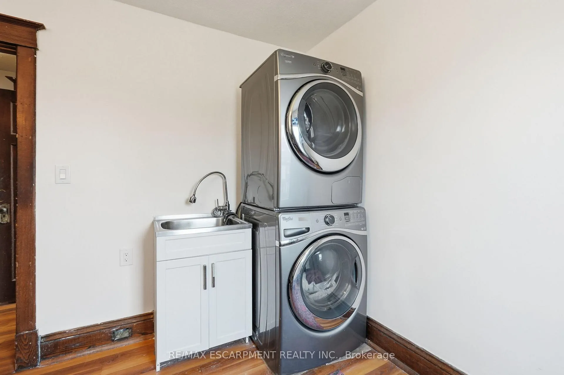 Photo 20 of 1 Rutherford Avenue, Hamilton, St. Clair — HOMEH