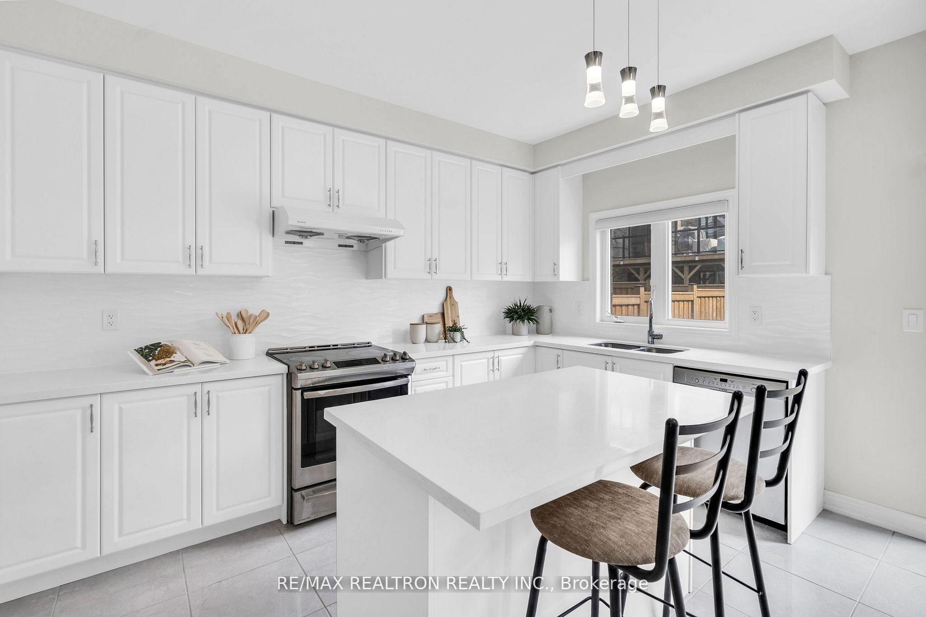 Photo 6 of 27 Pietrowski Drive, Georgina, Keswick North — HOMEH