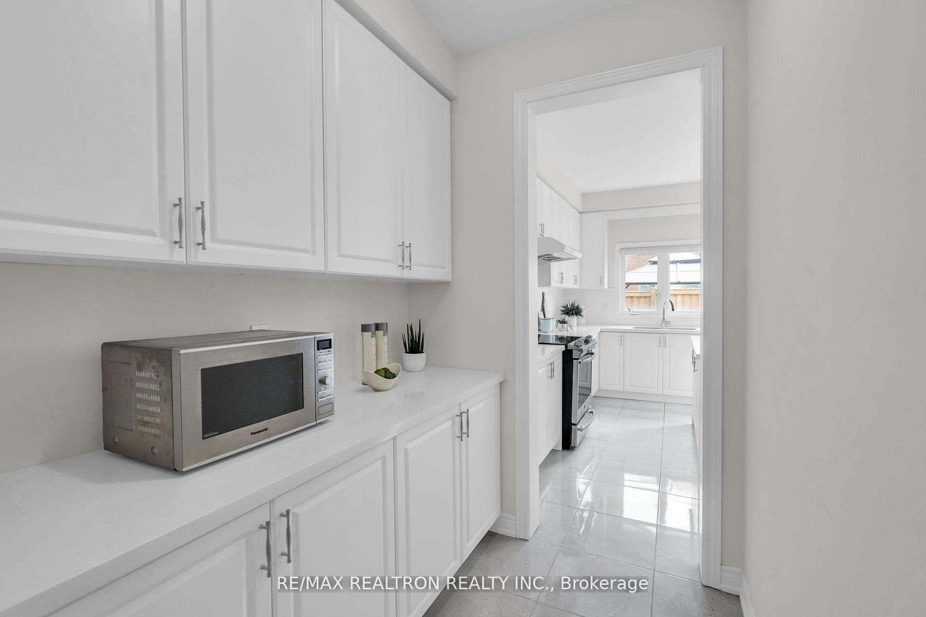 Photo 8 of 27 Pietrowski Drive, Georgina, Keswick North — HOMEH