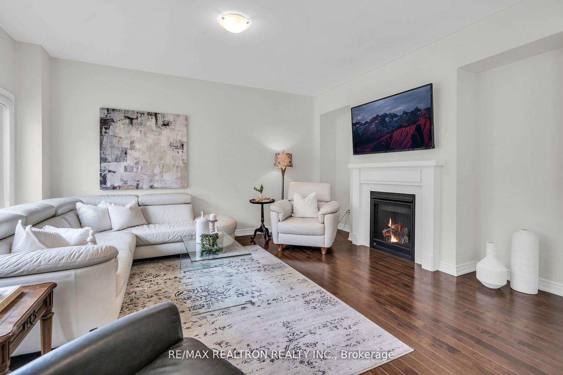Photo 14 of 27 Pietrowski Drive, Georgina, Keswick North — HOMEH