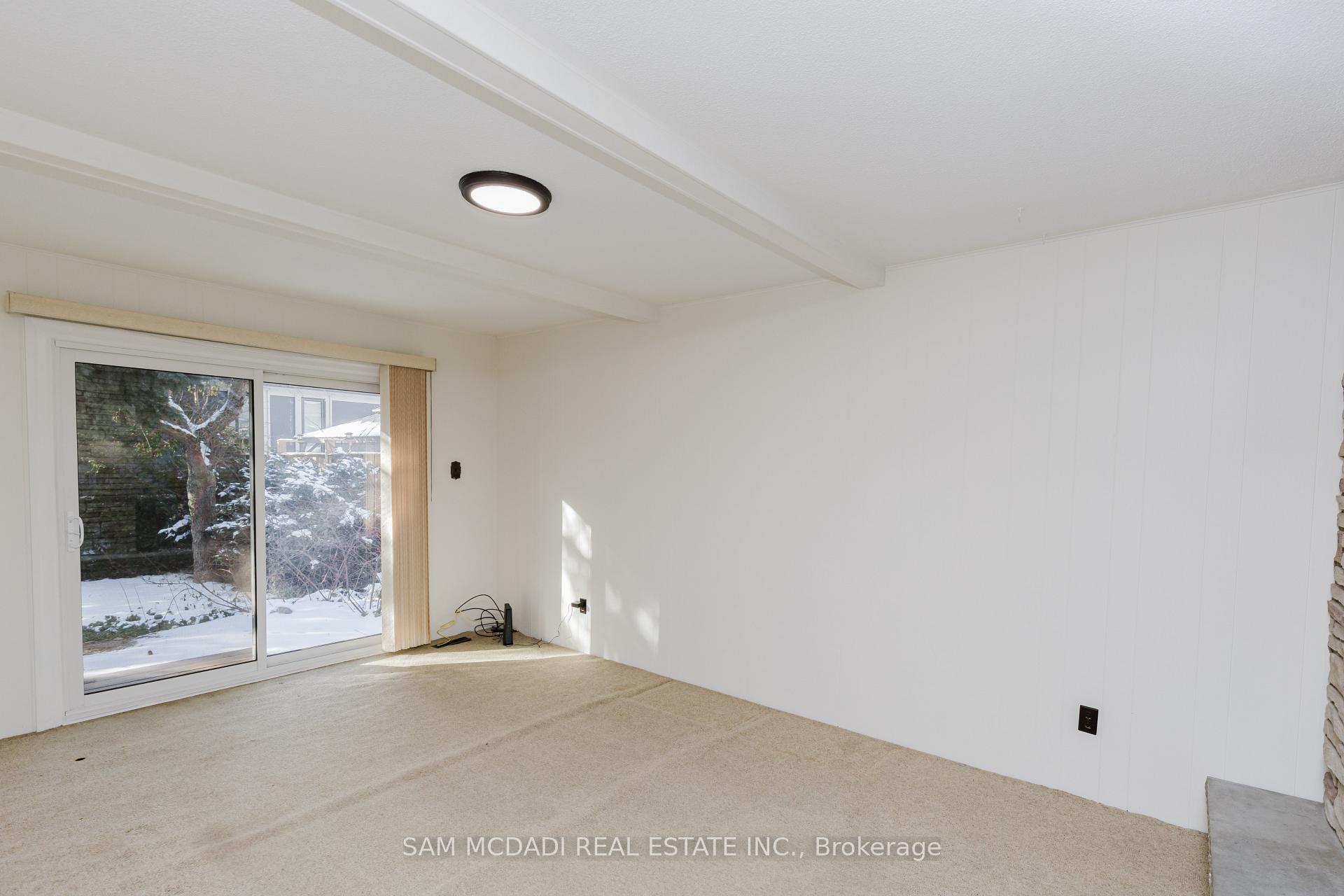 Photo 18 of 246 Vance Drive, Oakville, Bronte — HOMEH