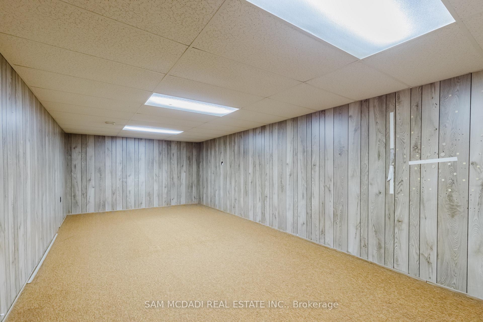 Photo 36 of 246 Vance Drive, Oakville, Bronte — HOMEH