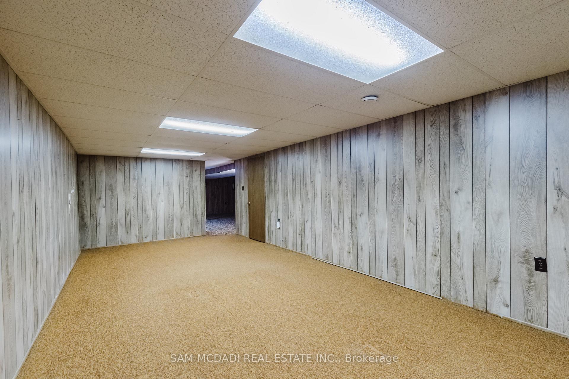Photo 37 of 246 Vance Drive, Oakville, Bronte — HOMEH