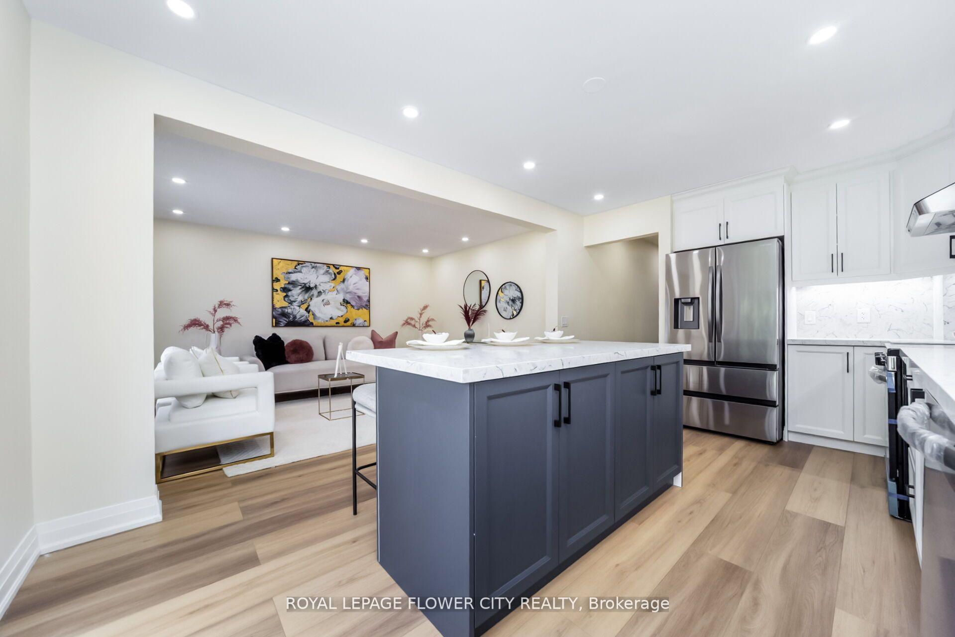 Photo 12 of 4 Natalie Court E, Brampton, Westgate — HOMEH