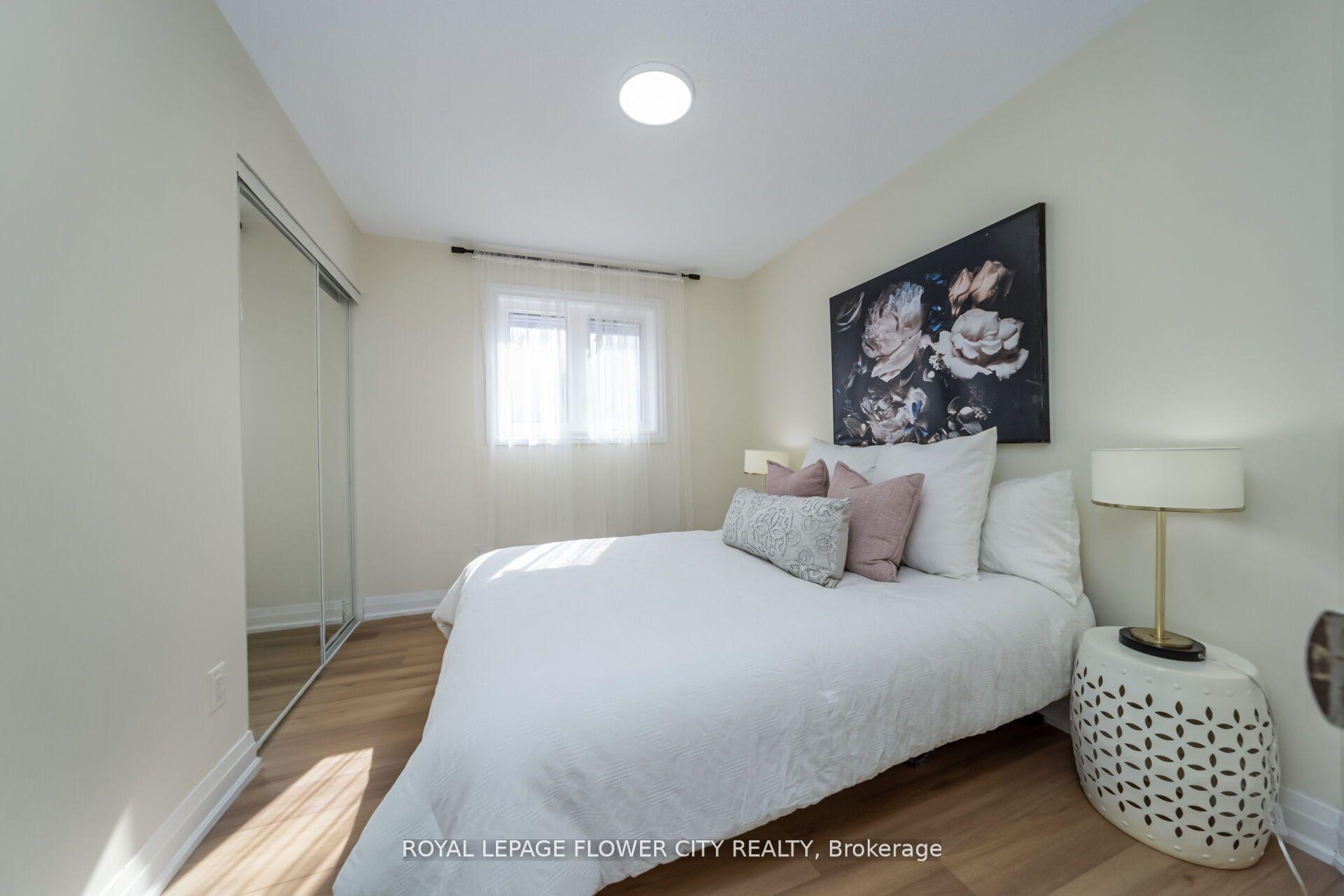 Photo 25 of 4 Natalie Court E, Brampton, Westgate — HOMEH