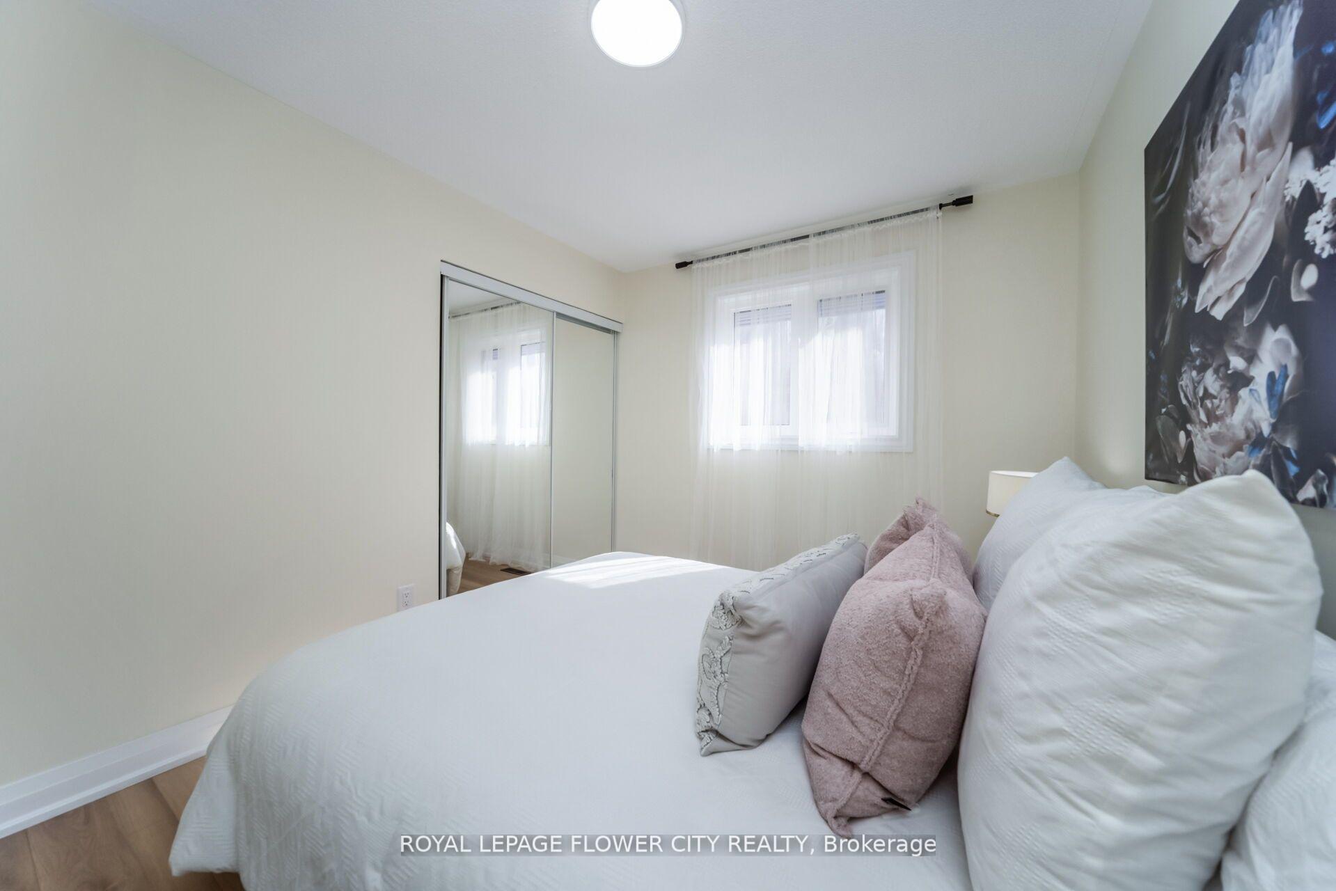 Photo 26 of 4 Natalie Court E, Brampton, Westgate — HOMEH