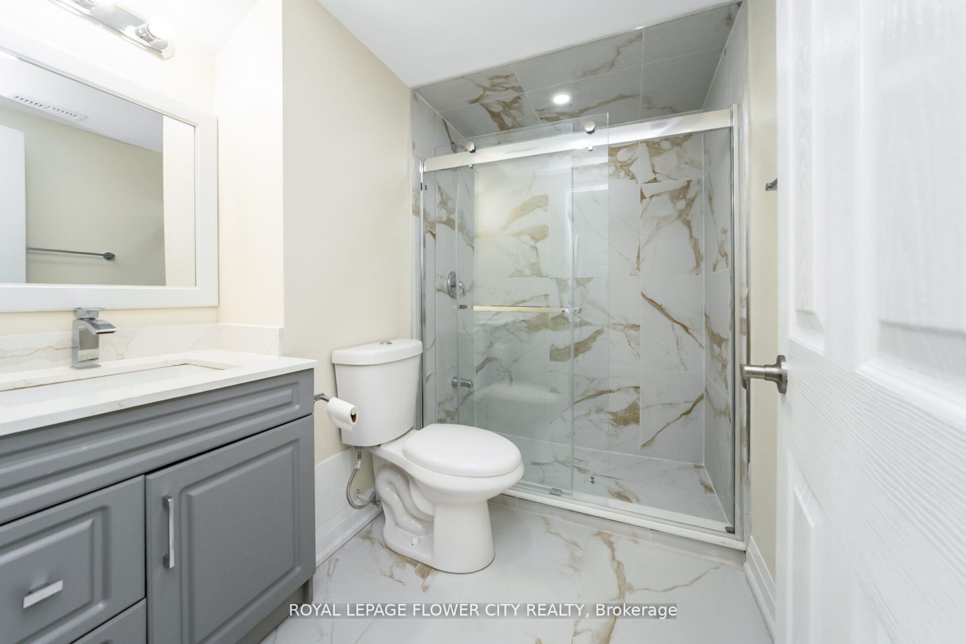 Photo 39 of 4 Natalie Court E, Brampton, Westgate — HOMEH