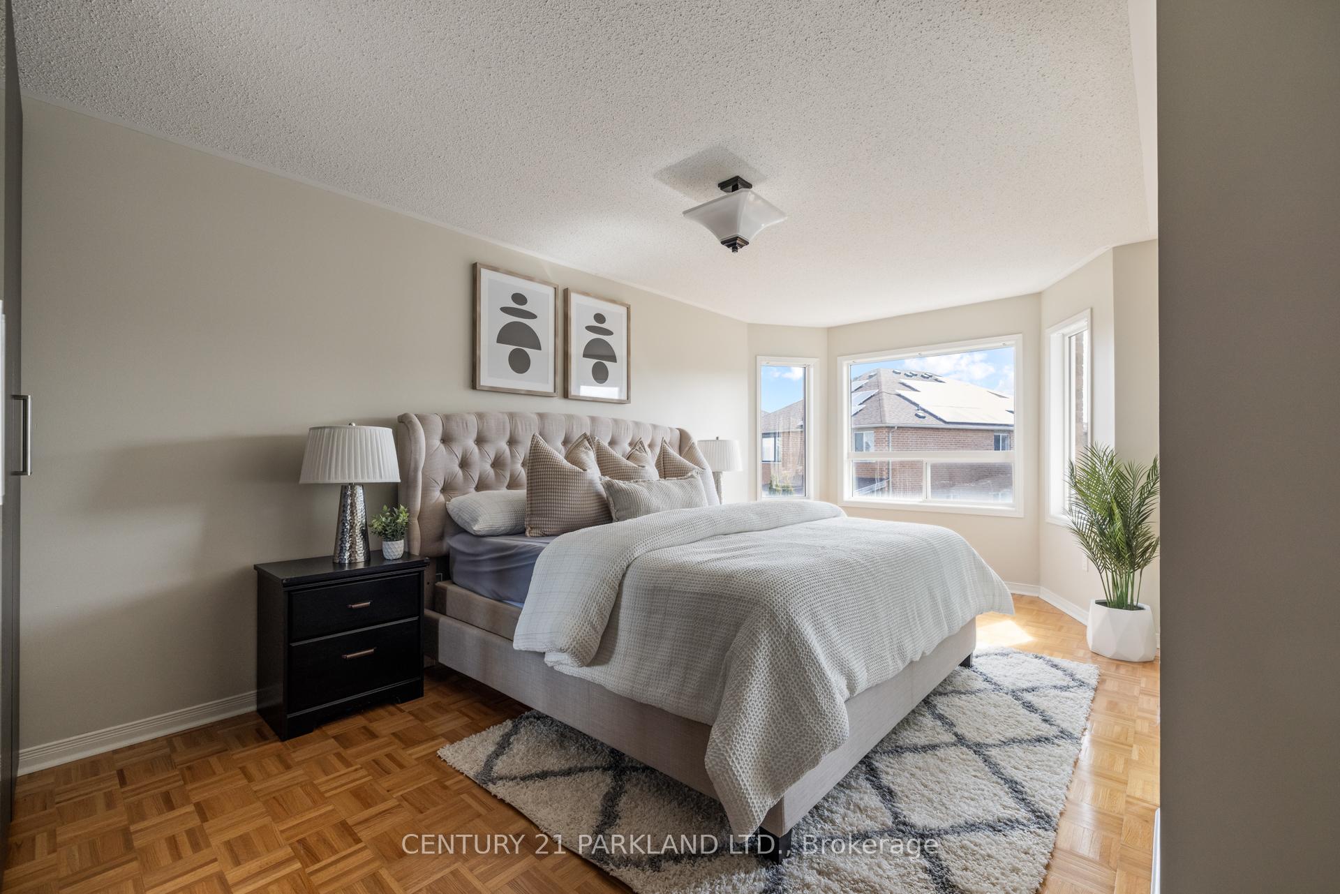 Photo 24 of 18 Humbershed Crescent, Caledon, Bolton West — HOMEH