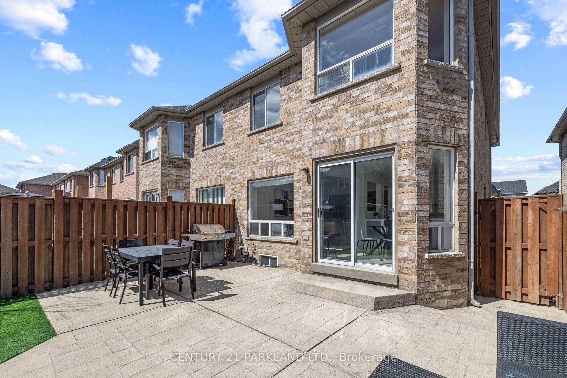 Photo 42 of 18 Humbershed Crescent, Caledon, Bolton West — HOMEH